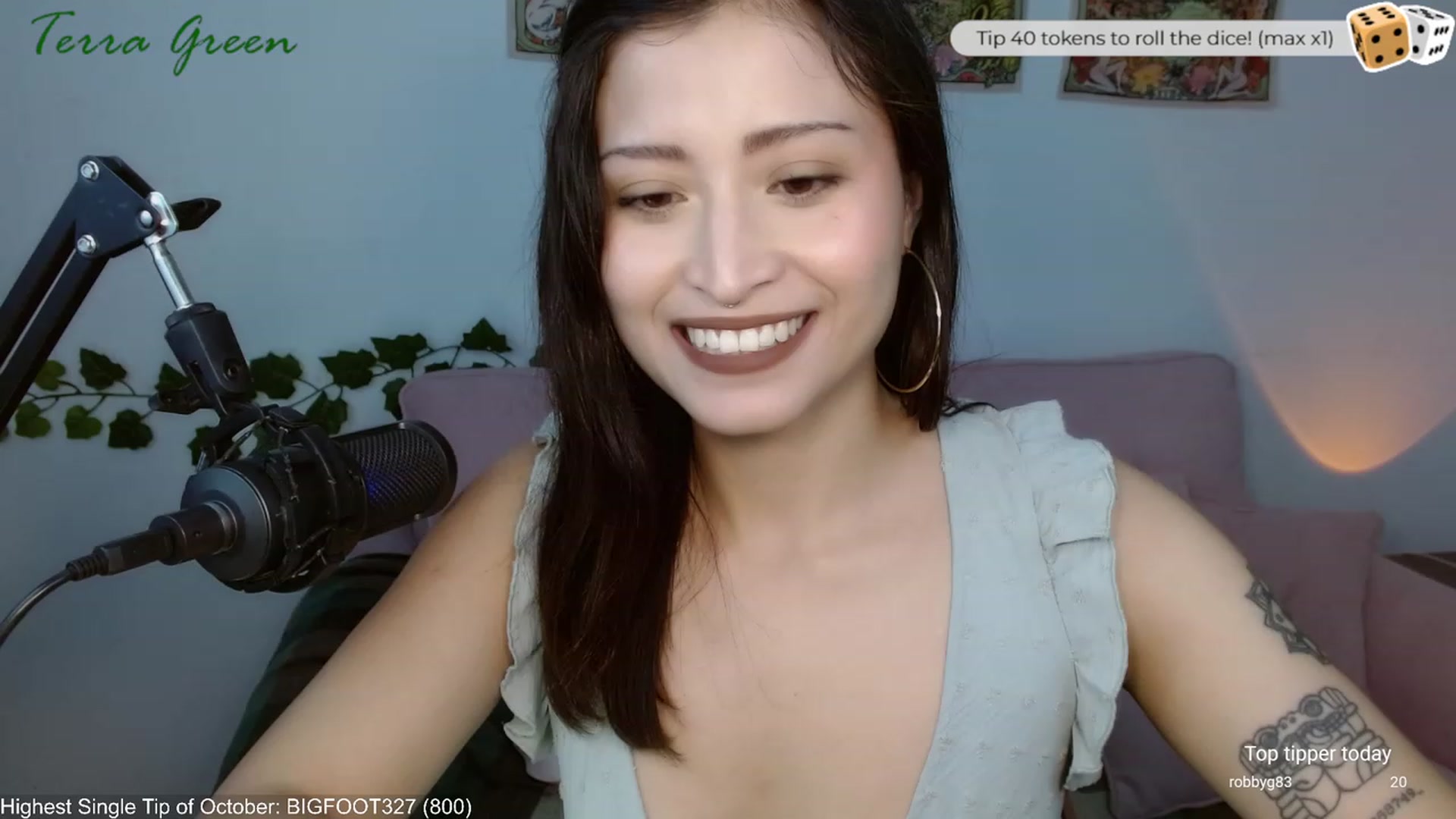 Gallery image thumbnail from TerraGreen's myfreecams stream on, 10/02/2023, 17:45 image 8 of 20