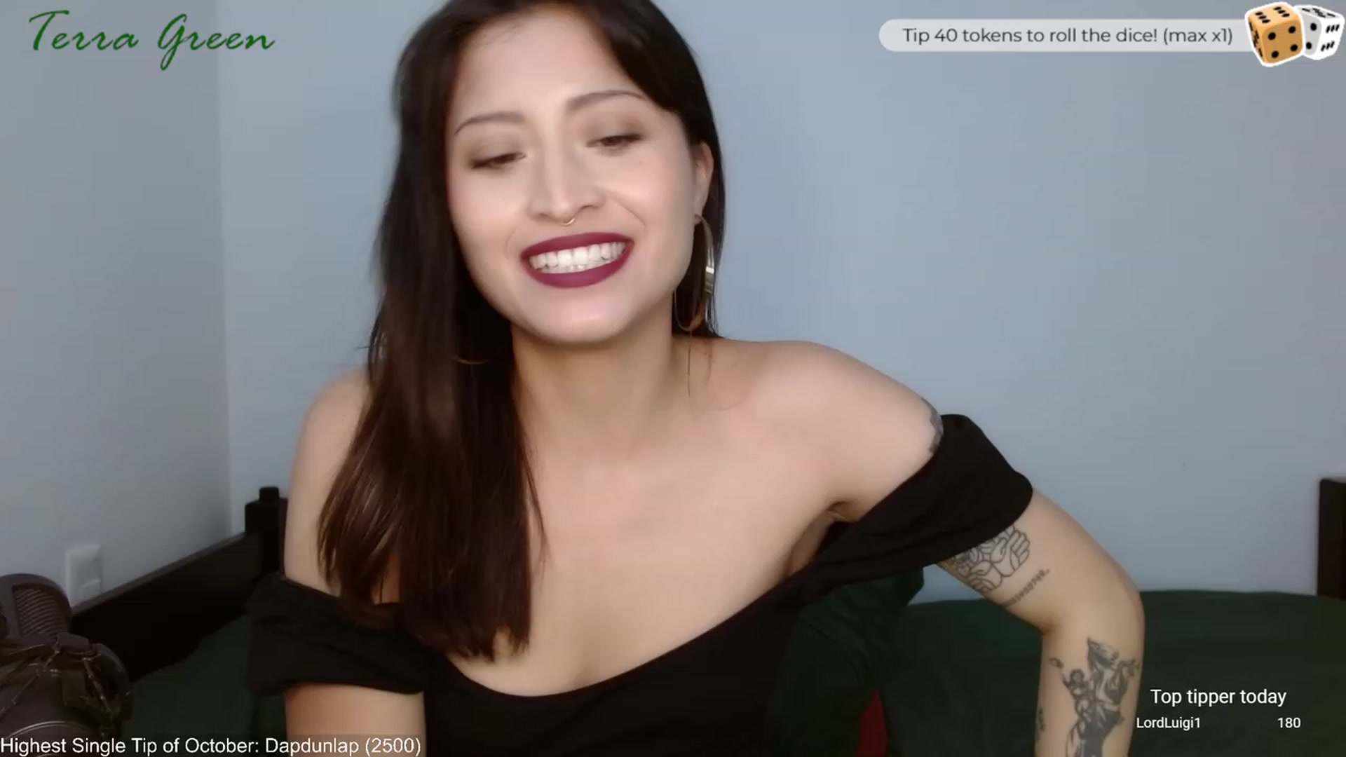 Gallery image thumbnail from TerraGreen's myfreecams stream on, 10/07/2023, 18:53 image 10 of 20