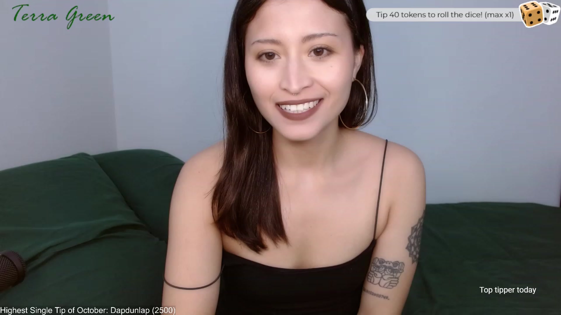 Gallery image thumbnail from TerraGreen's myfreecams stream on, 10/11/2023, 17:38 image 3 of 20