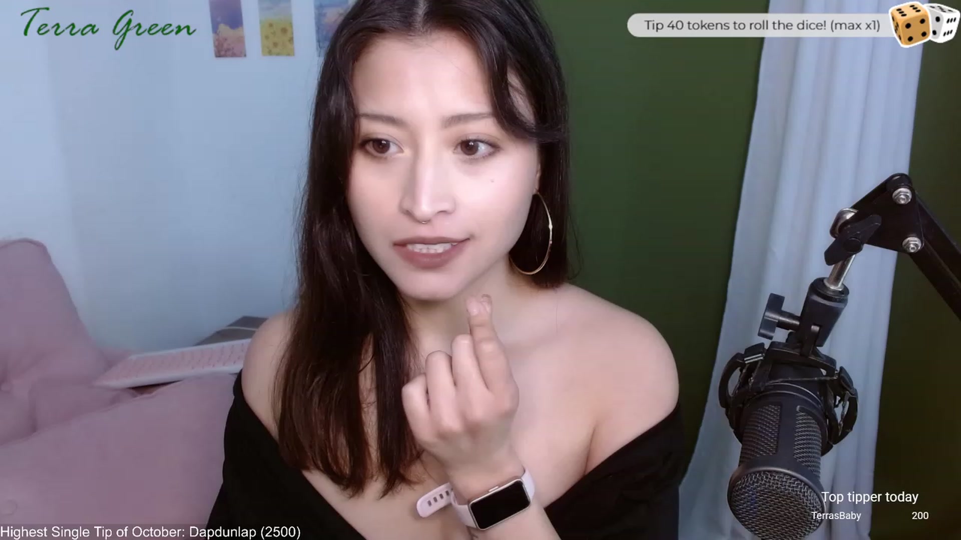 Gallery image thumbnail from TerraGreen's myfreecams stream on, 10/16/2023, 19:14 image 2 of 20