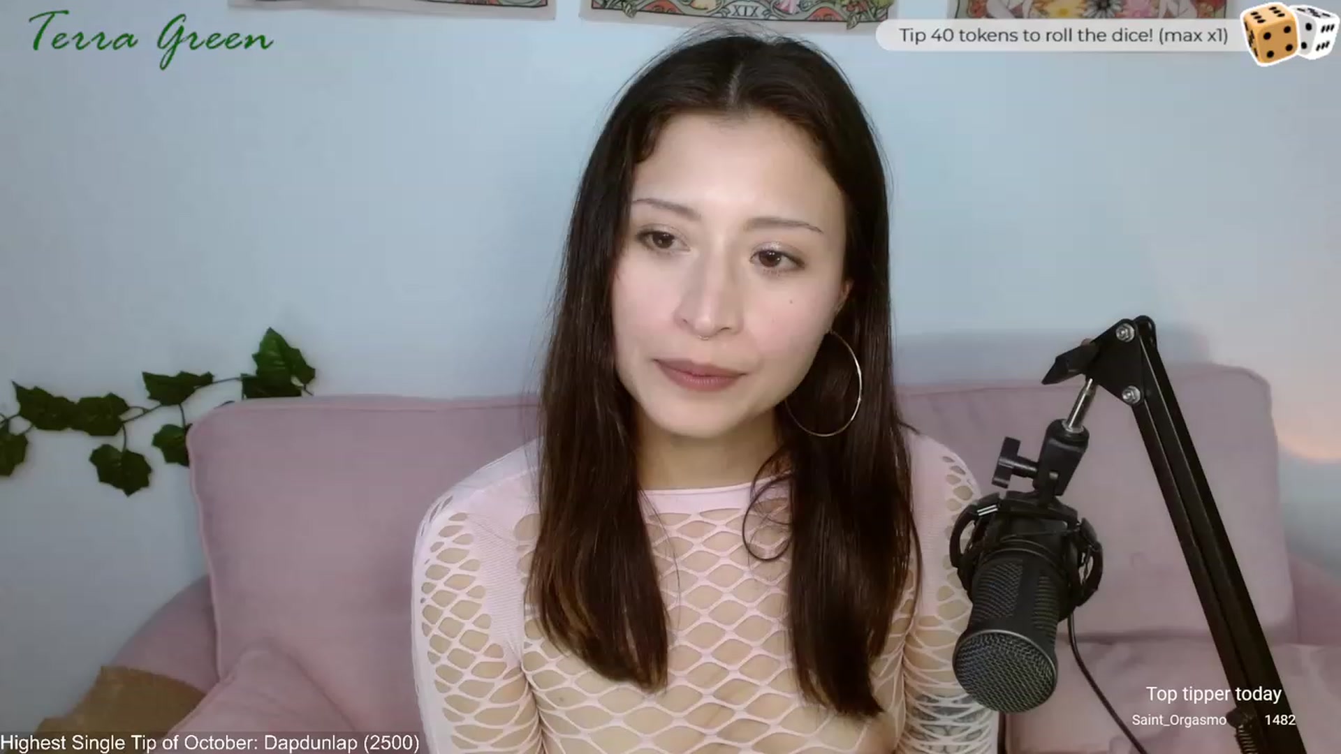 Gallery image thumbnail from TerraGreen's myfreecams stream on, 10/20/2023, 20:21 image 3 of 20