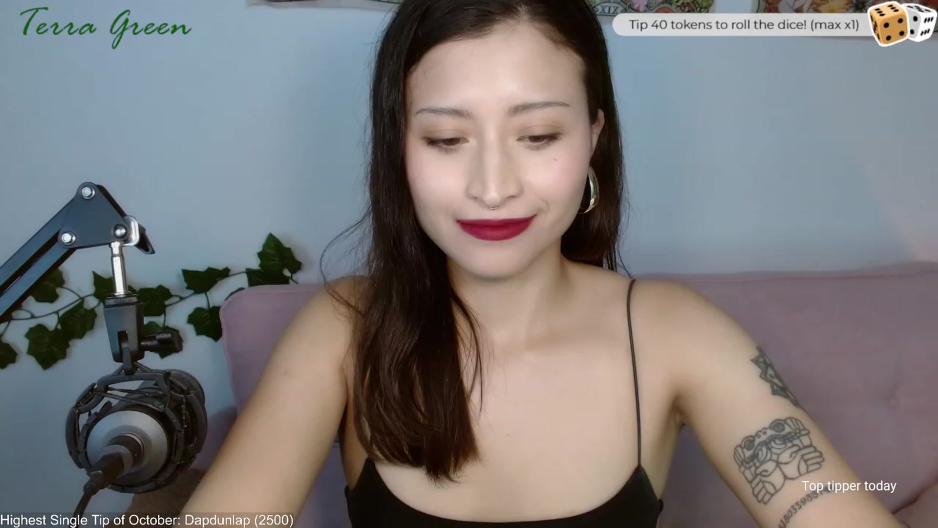 Gallery image thumbnail from TerraGreen's myfreecams stream on, 10/23/2023, 20:39 image 5 of 20