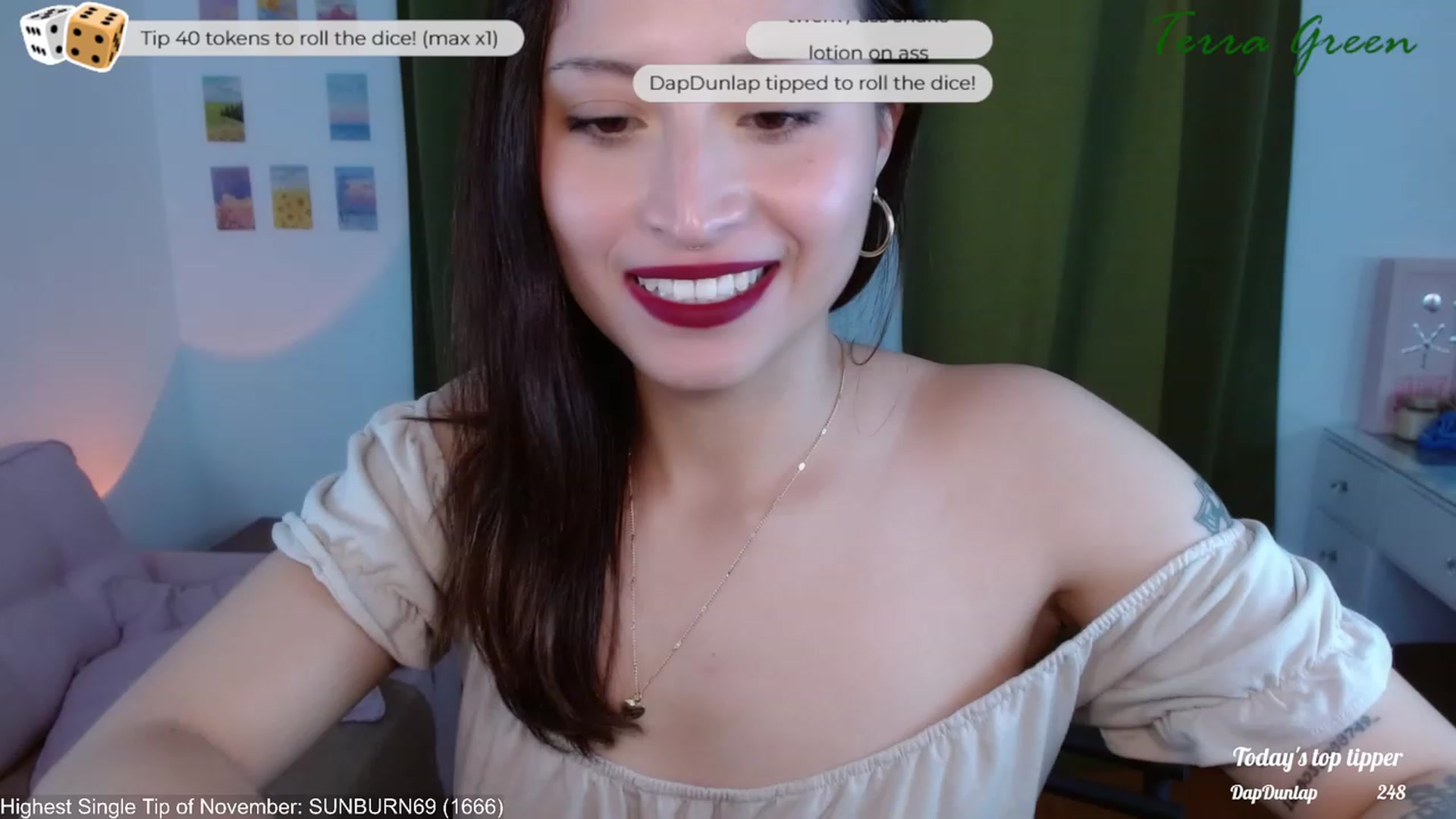 Gallery image thumbnail from TerraGreen's myfreecams stream on, 11/06/2023, 22:07 image 7 of 20