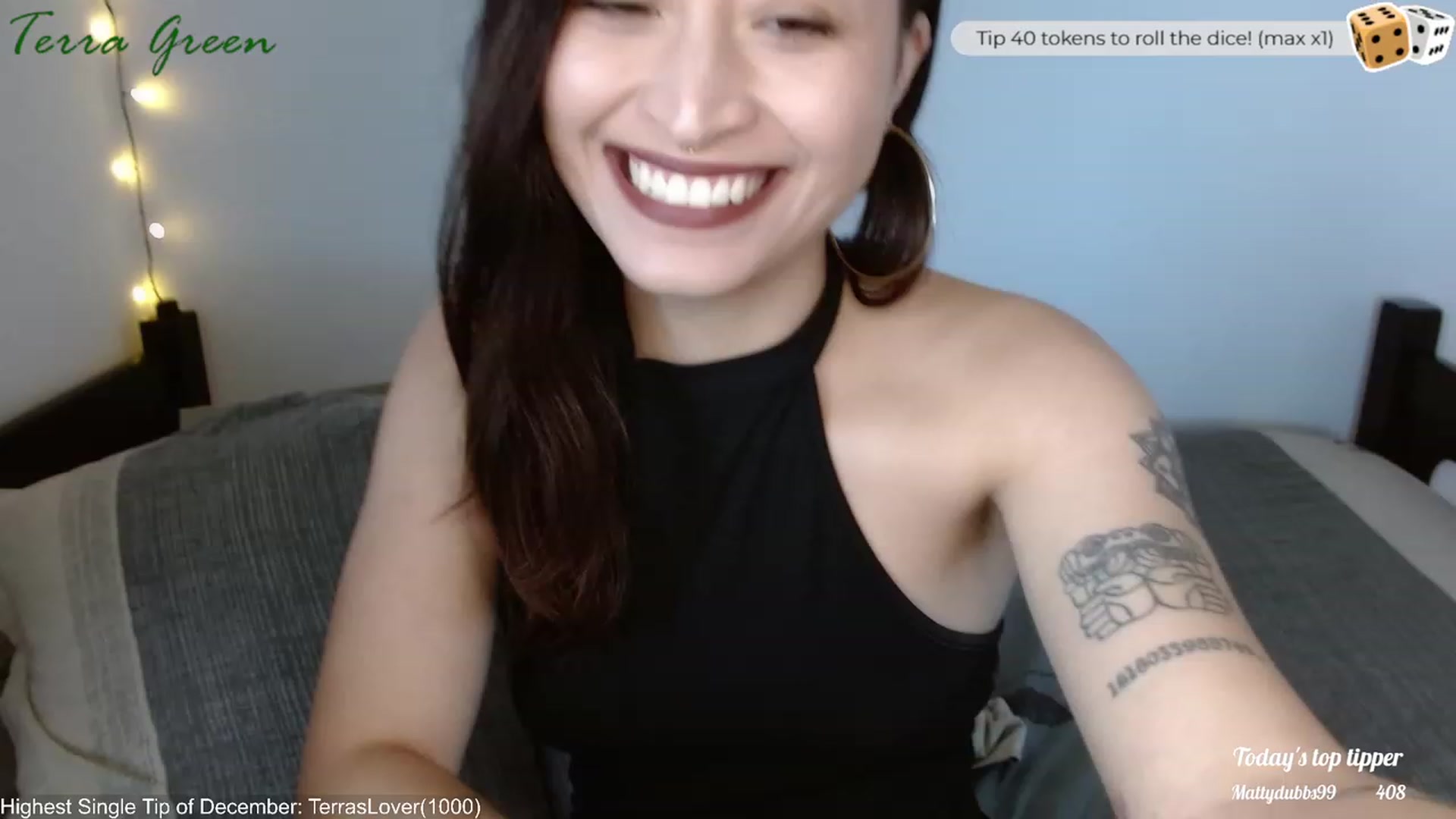 Gallery image thumbnail from TerraGreen's myfreecams stream on, 12/03/2023, 19:11 image 11 of 20
