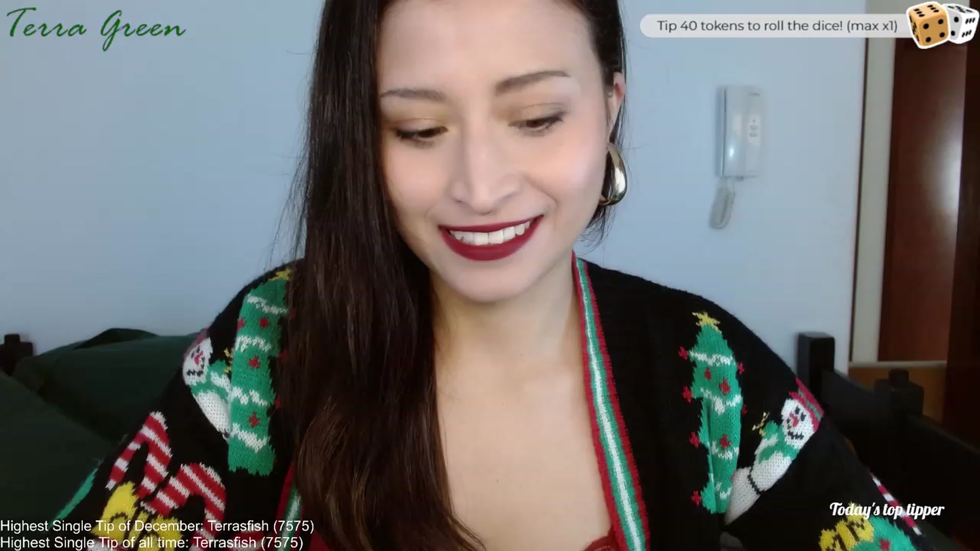 Gallery image thumbnail from TerraGreen's myfreecams stream on, 12/24/2023, 18:45 image 4 of 20
