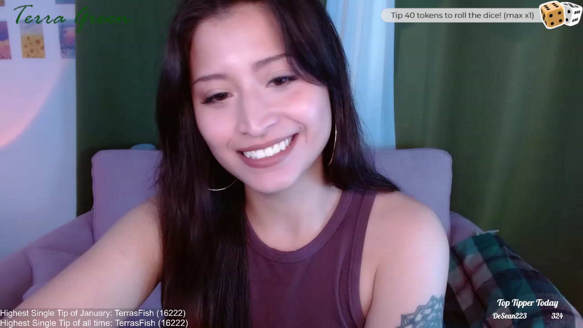 Gallery image thumbnail from TerraGreen's myfreecams stream on, 01/16/2024, 17:52 image 18 of 20