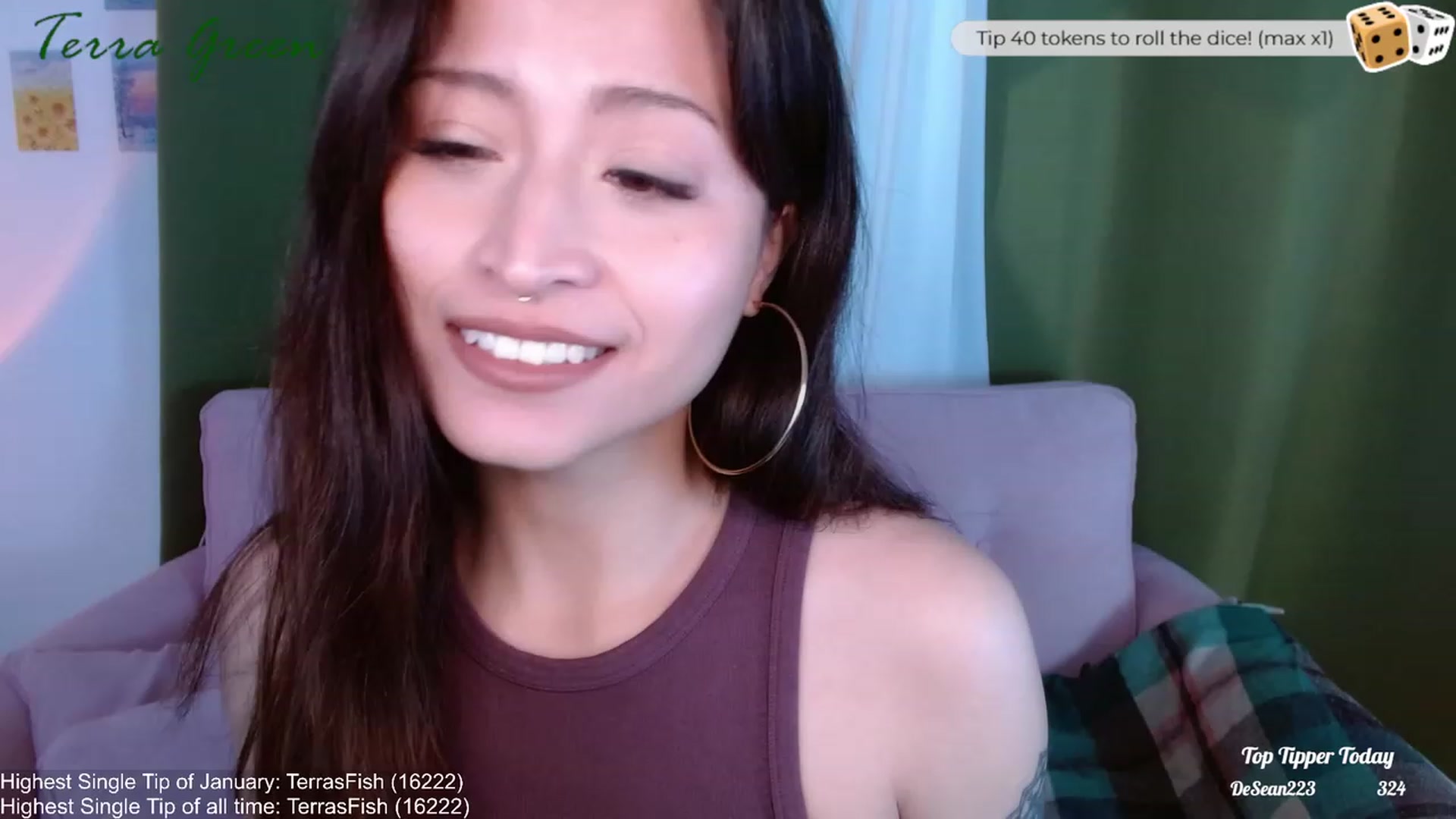 Gallery image thumbnail from TerraGreen's myfreecams stream on, 01/16/2024, 17:52 image 12 of 20