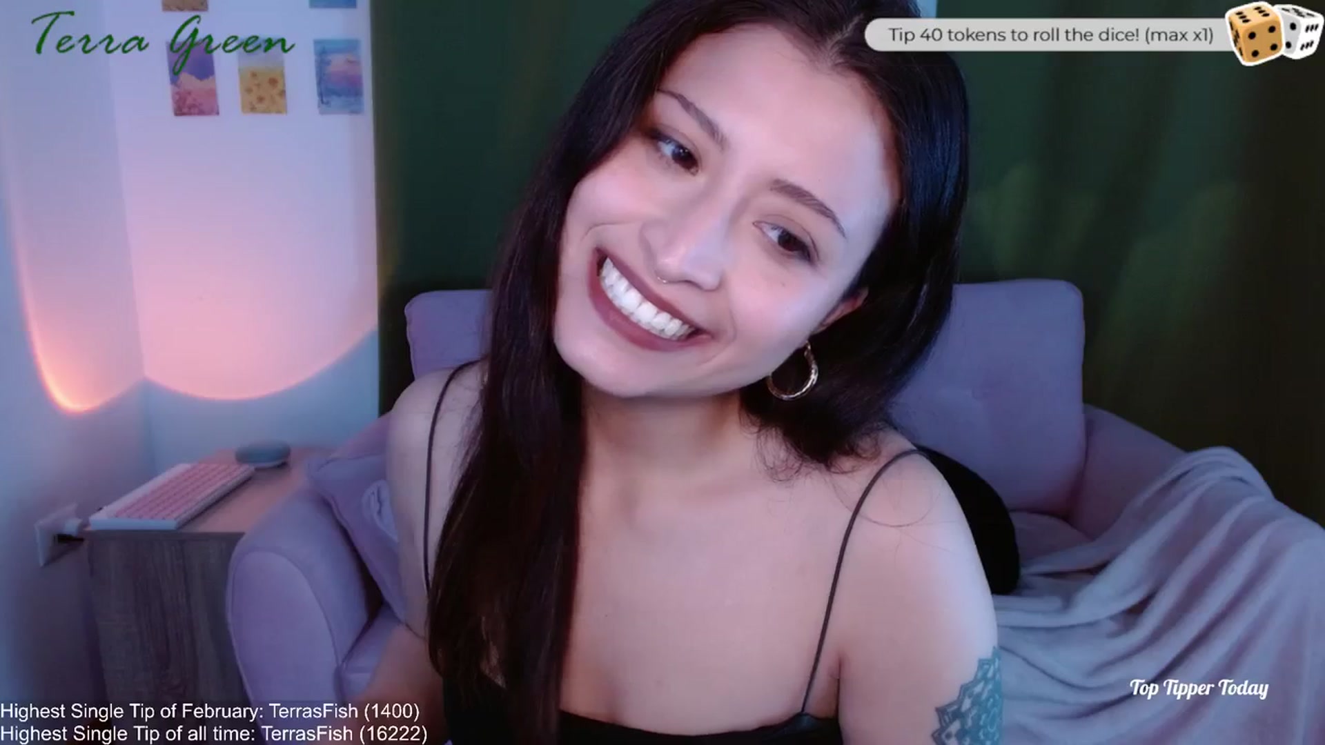 Gallery image thumbnail from TerraGreen's myfreecams stream on, 02/07/2024, 17:39 image 6 of 20