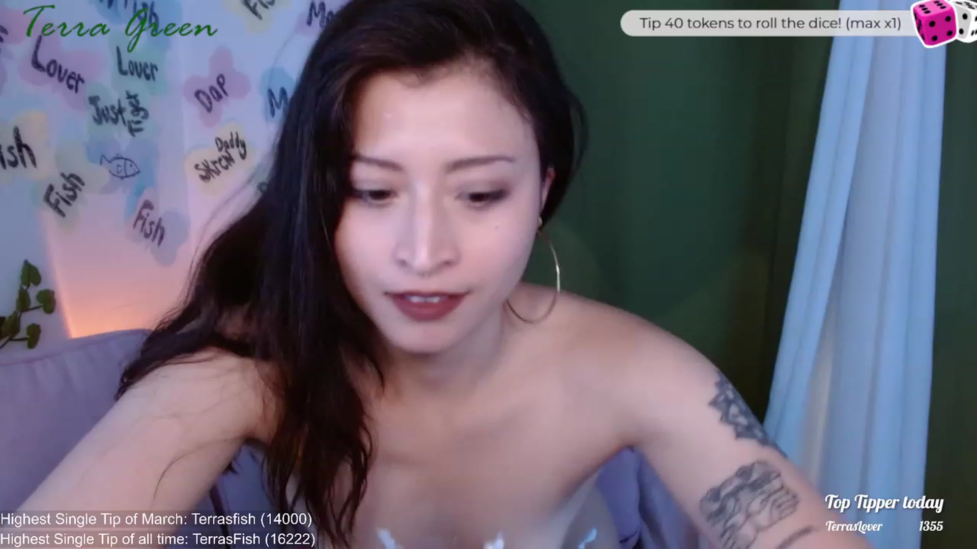 Gallery image thumbnail from TerraGreen's myfreecams stream on, 03/03/2024, 20:18 image 7 of 20
