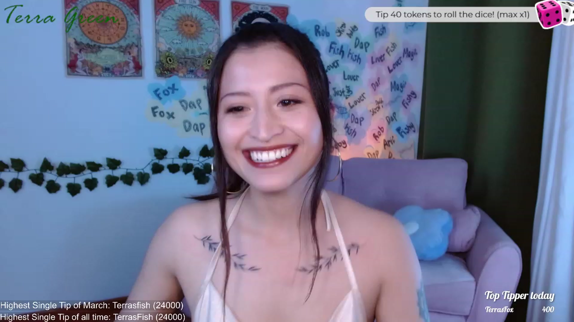 Gallery image thumbnail from TerraGreen's myfreecams stream on, 03/09/2024, 17:44 image 8 of 20