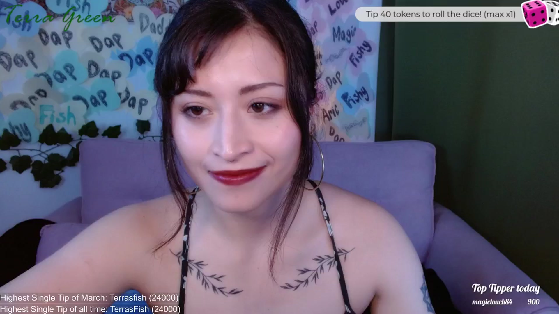 Gallery image thumbnail from TerraGreen's myfreecams stream on, 03/19/2024, 18:09 image 14 of 20
