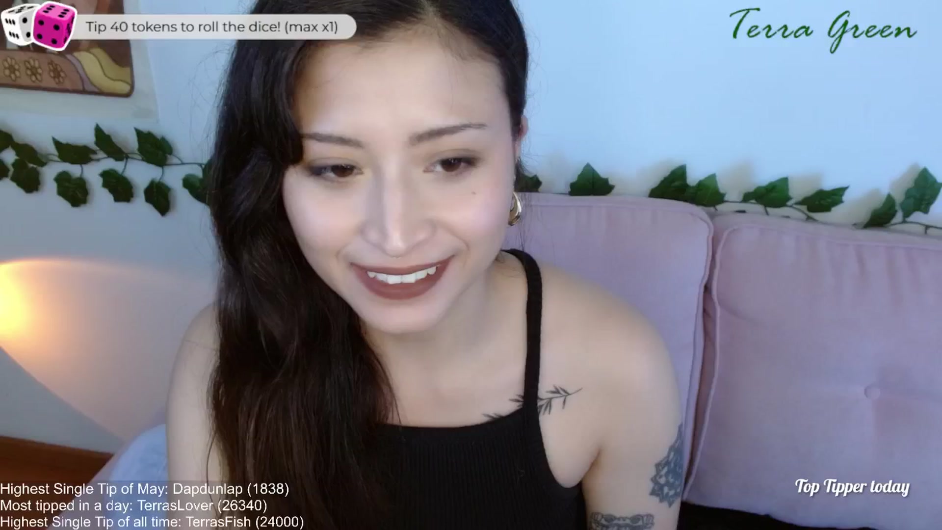 Gallery image thumbnail from TerraGreen's myfreecams stream on, 05/07/2024, 23:00 image 1 of 20