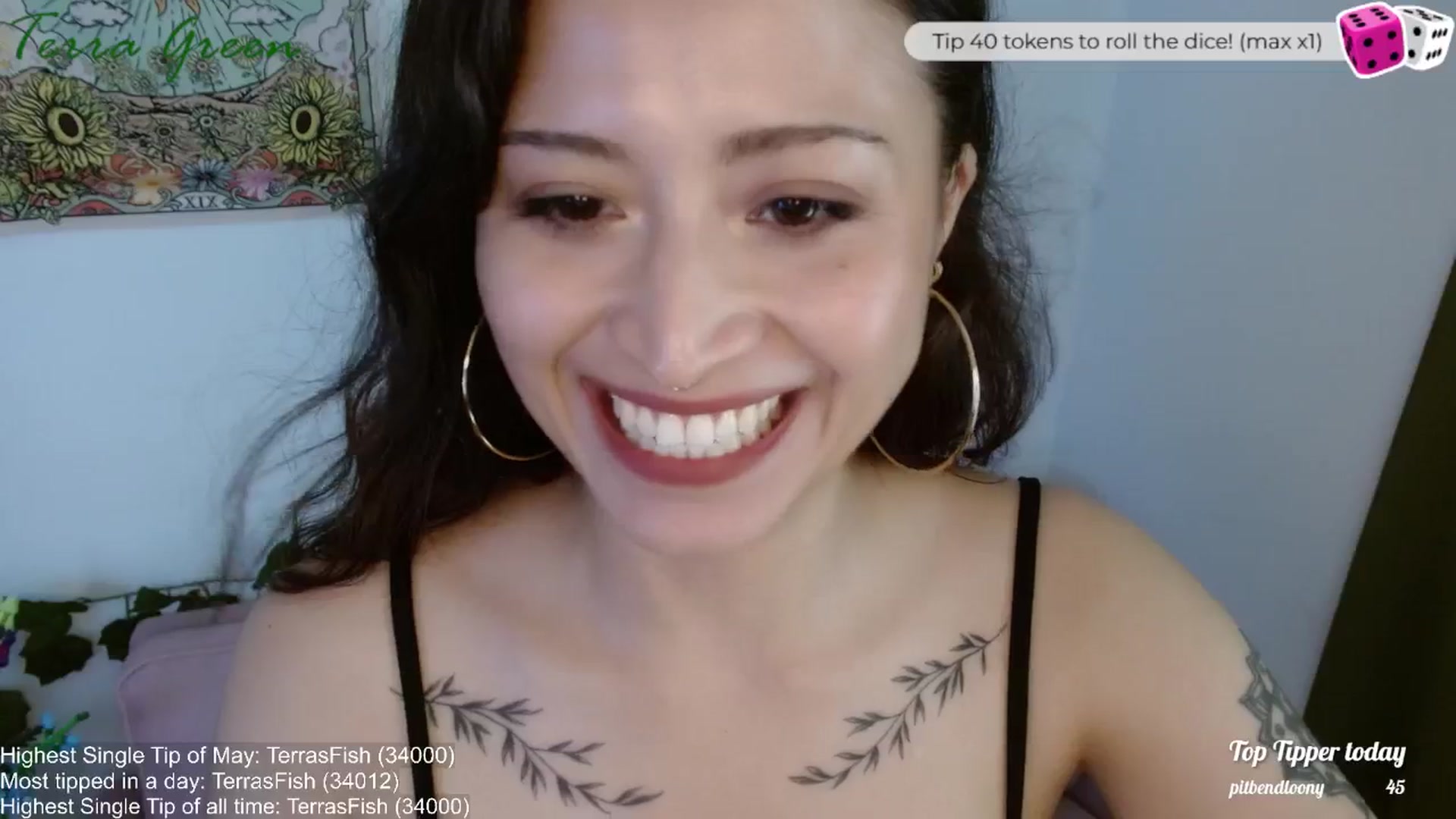 Gallery image thumbnail from TerraGreen's myfreecams stream on, 05/25/2024, 21:47 image 12 of 20