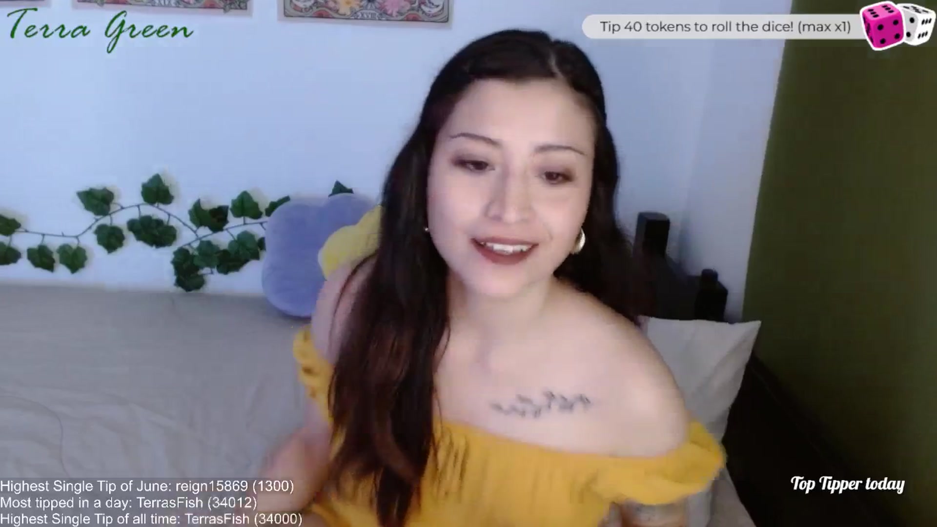 Gallery image thumbnail from TerraGreen's myfreecams stream on, 06/10/2024, 21:26 image 17 of 20