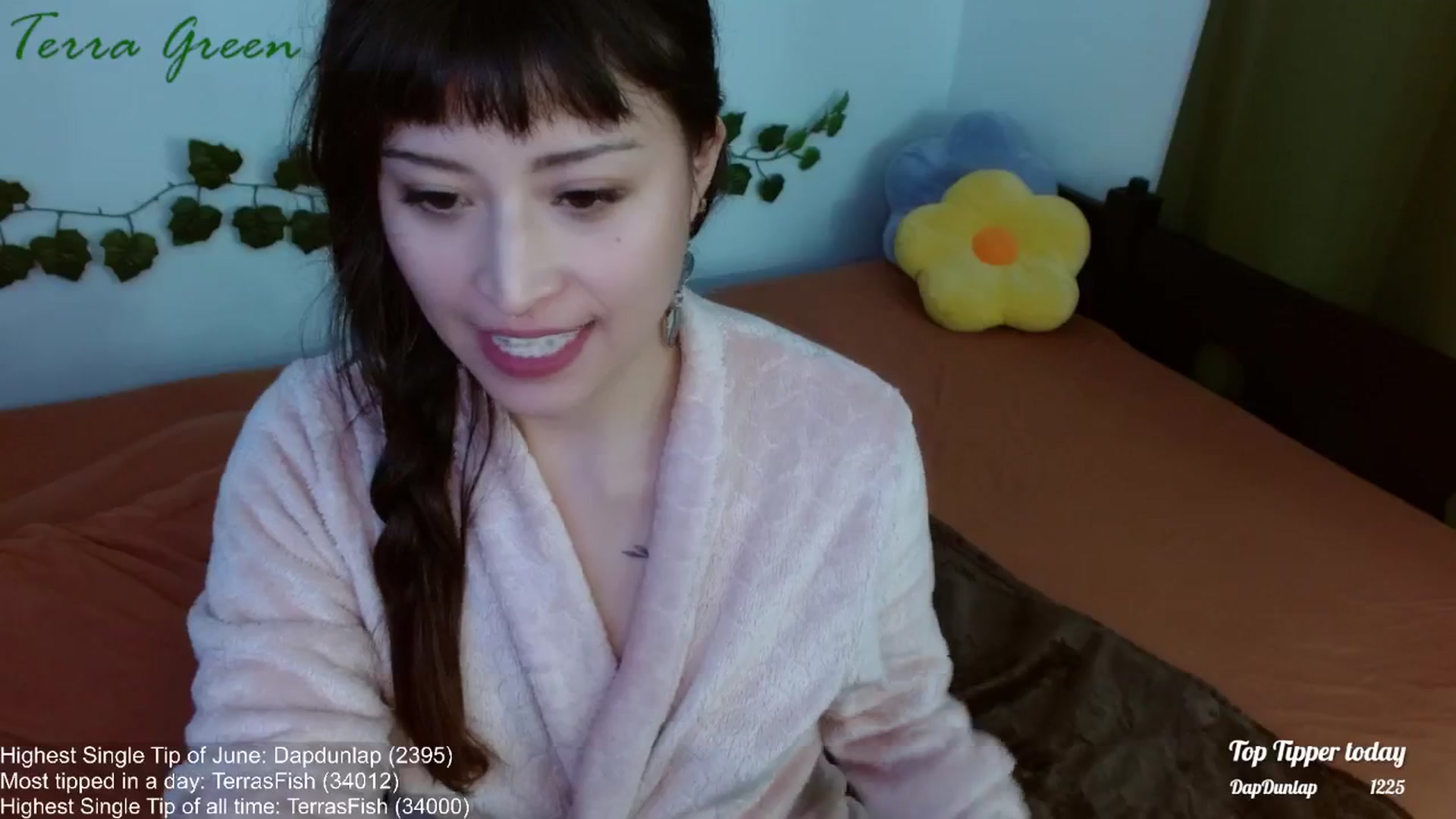 Gallery image thumbnail from TerraGreen's myfreecams stream on, 06/30/2024, 24:43 image 19 of 20
