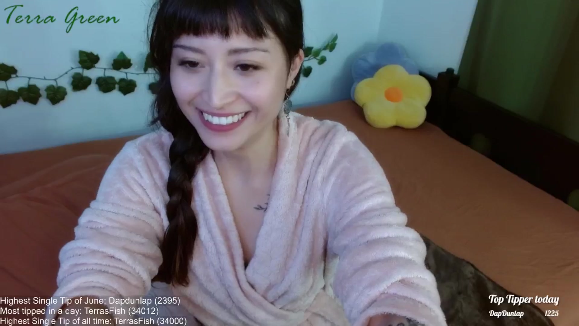 Gallery image thumbnail from TerraGreen's myfreecams stream on, 06/30/2024, 24:43 image 12 of 20