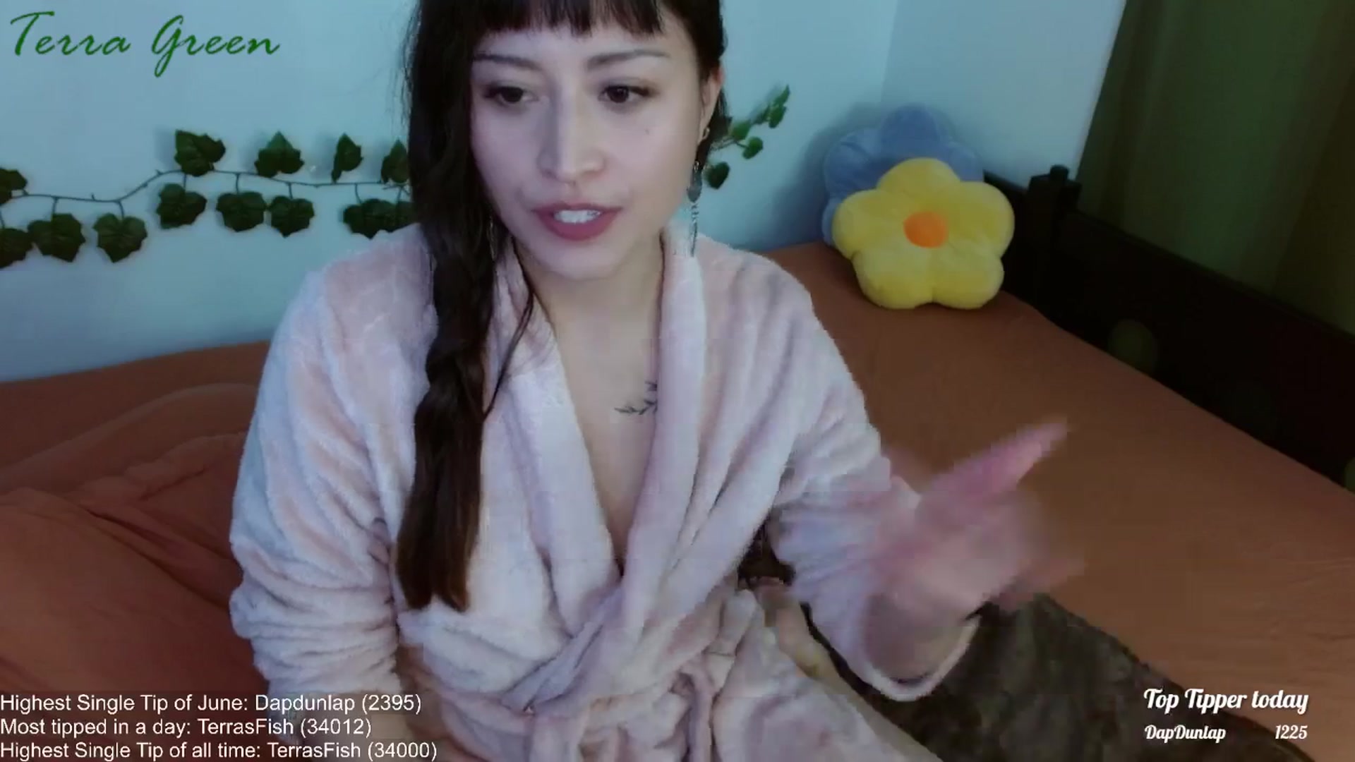 Gallery image thumbnail from TerraGreen's myfreecams stream on, 06/30/2024, 24:43 image 20 of 20