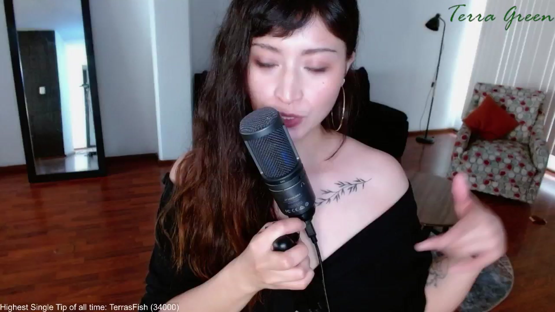 Gallery image thumbnail from TerraGreen's myfreecams stream on, 08/08/2024, 20:32 image 1 of 20