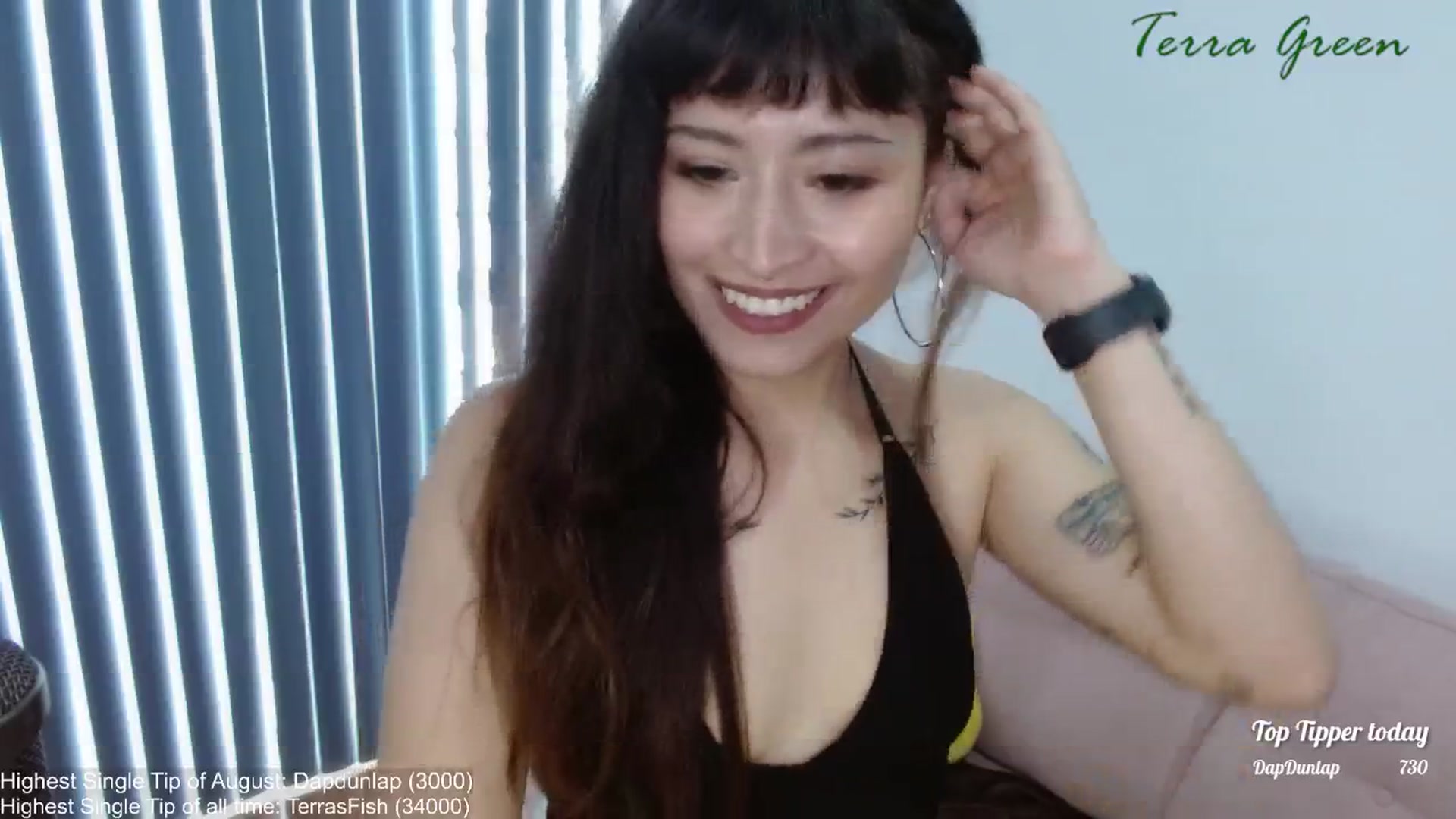Gallery image thumbnail from TerraGreen's myfreecams stream on, 08/16/2024, 21:36 image 6 of 20