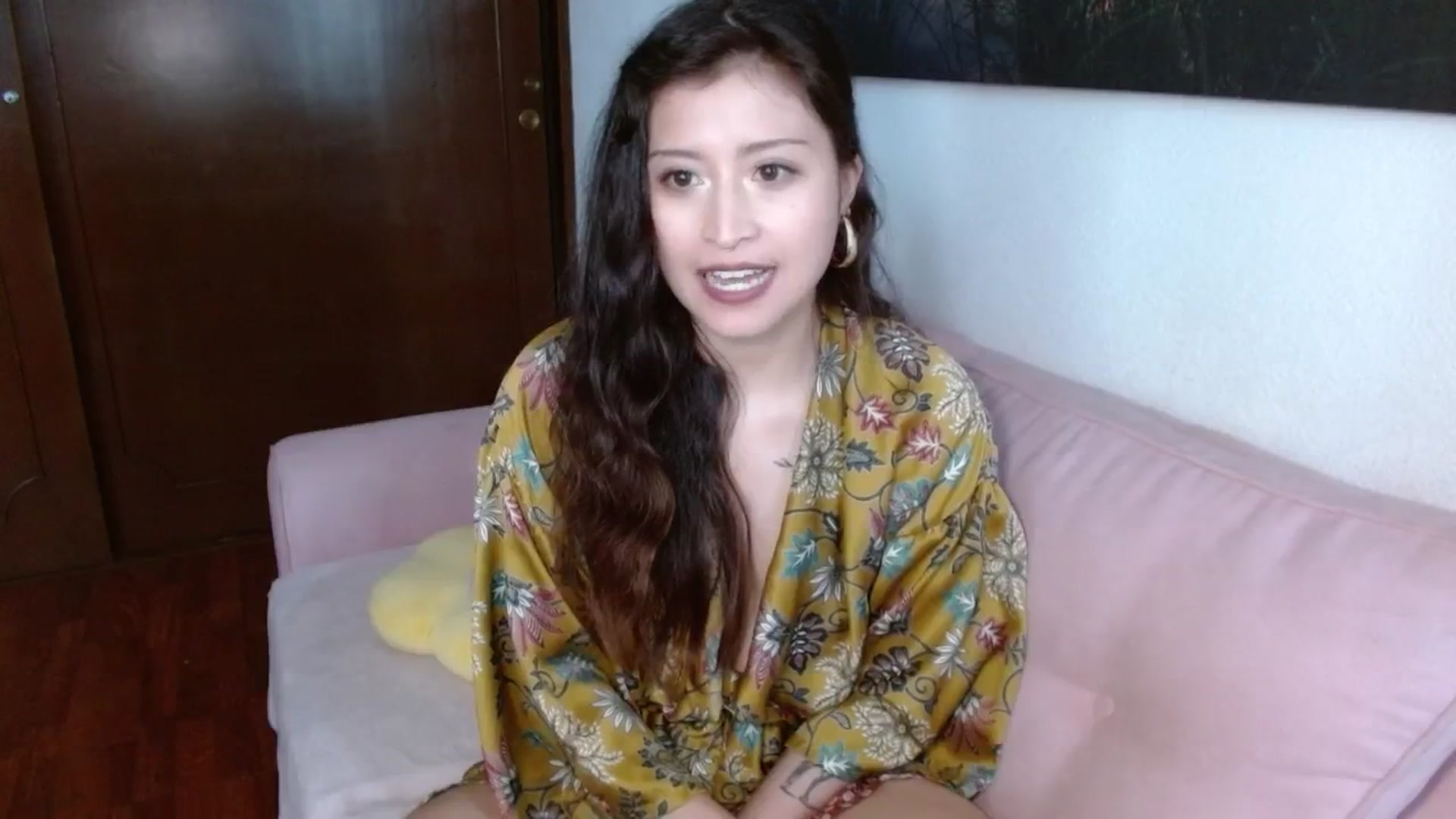 Gallery image thumbnail from TerraGreen's myfreecams stream on, 10/22/2024, 19:35 image 8 of 20