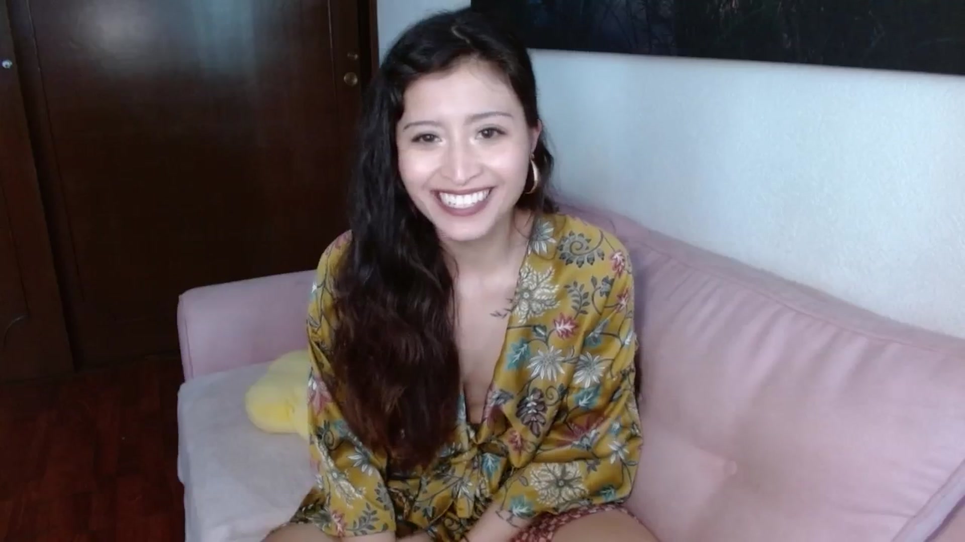 Gallery image thumbnail from TerraGreen's myfreecams stream on, 10/22/2024, 19:35 image 3 of 20