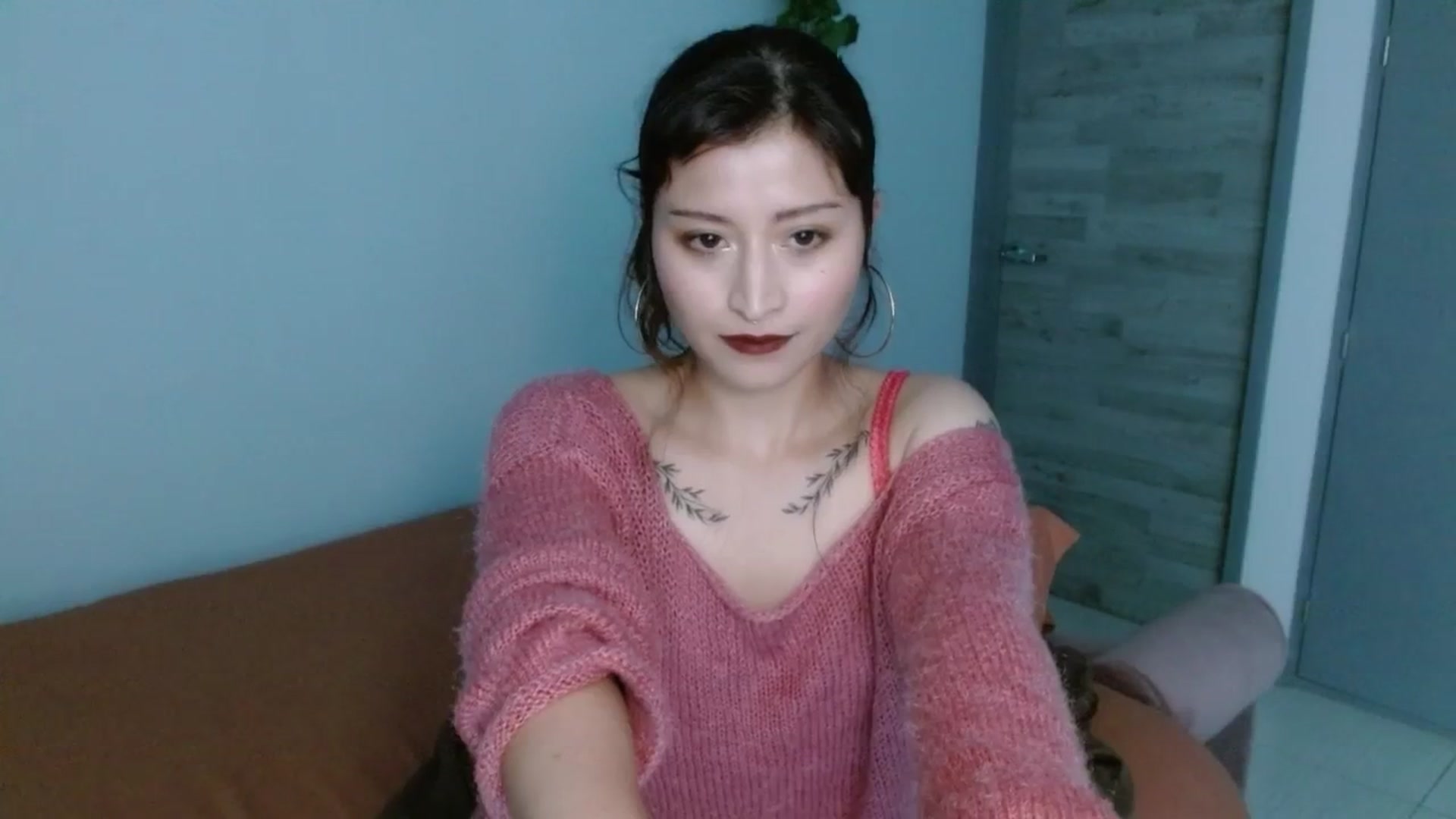 Gallery image thumbnail from TerraGreen's myfreecams stream on, 11/21/2024, 20:30 image 4 of 20