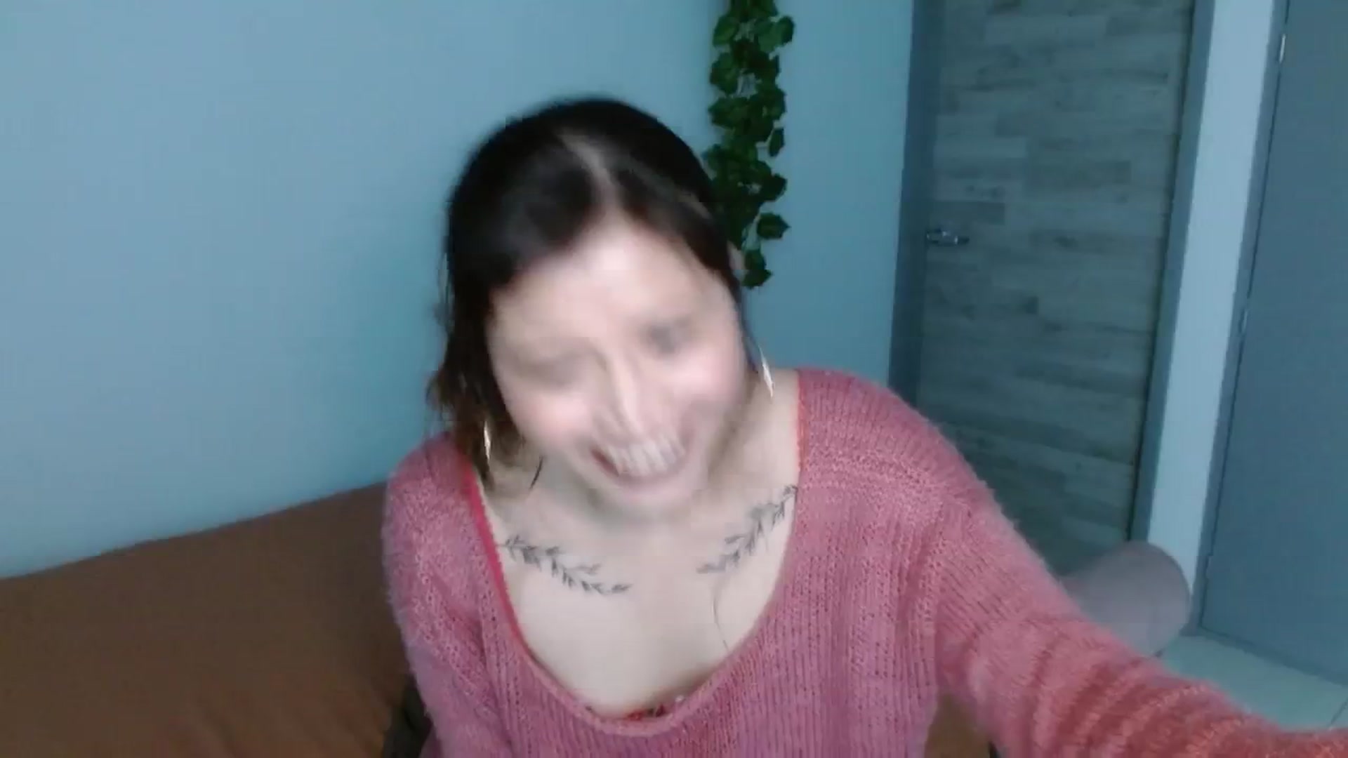 Gallery image thumbnail from TerraGreen's myfreecams stream on, 11/21/2024, 20:30 image 3 of 20