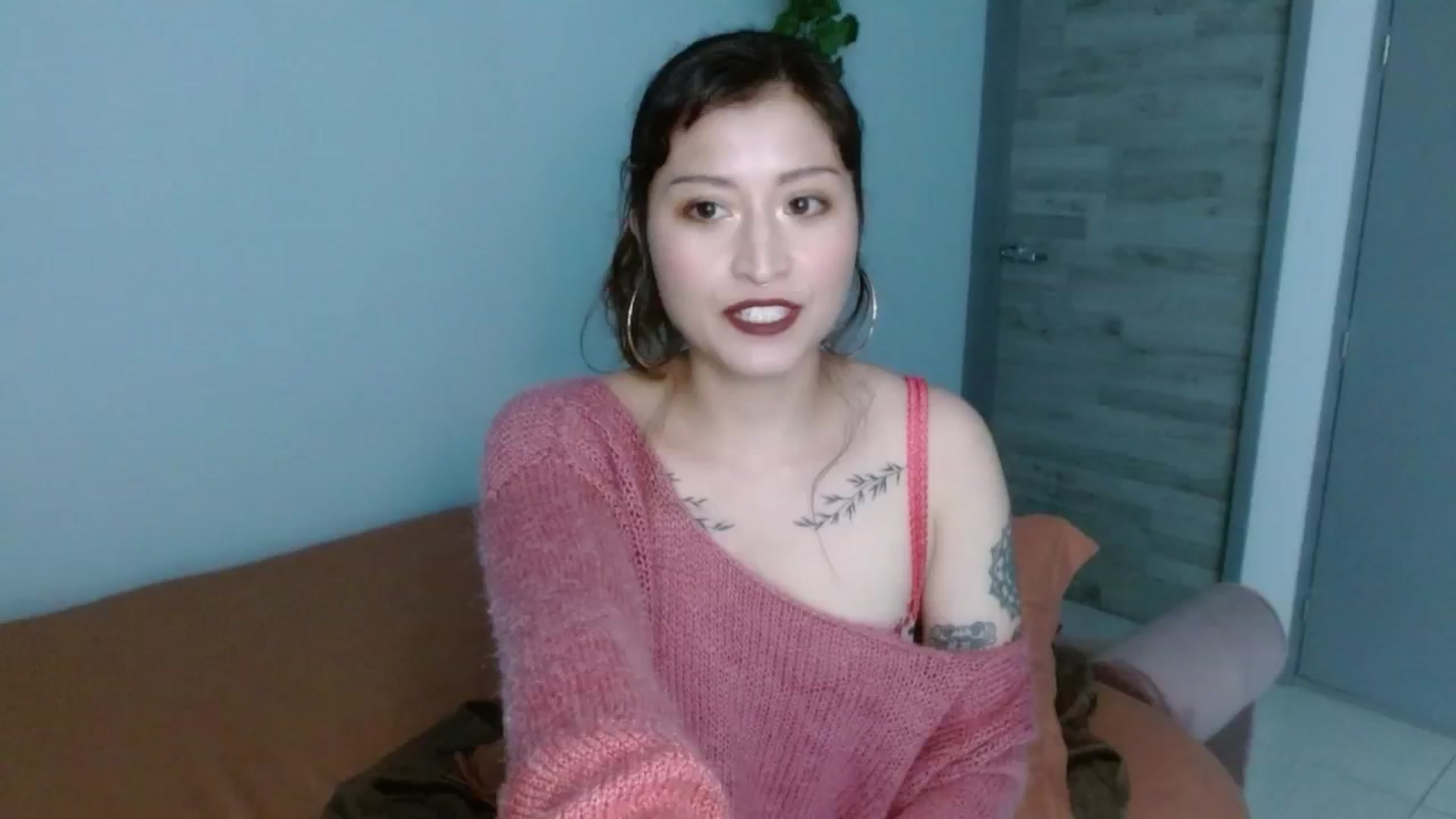 Gallery image thumbnail from TerraGreen's myfreecams stream on, 11/21/2024, 20:30 image 1 of 20
