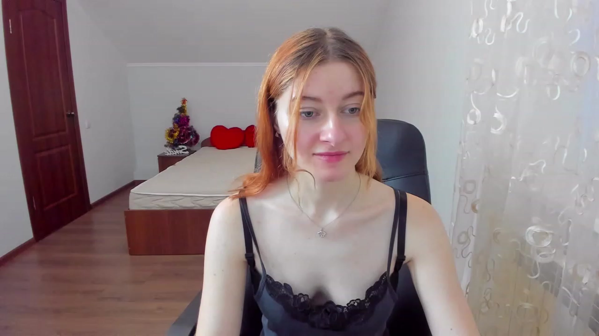 Gallery image thumbnail from Terri_Hims's myfreecams stream on, 12/17/2022, 13:34 image 4 of 20