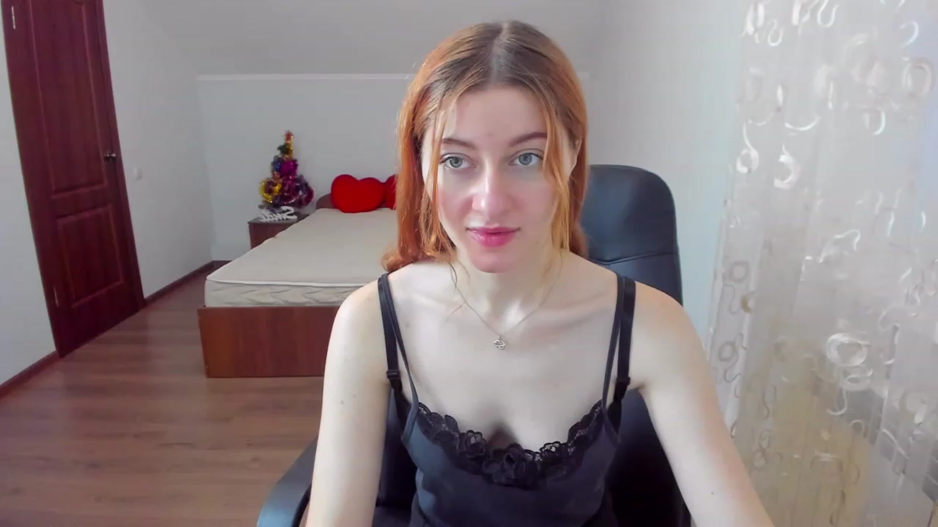 Gallery image thumbnail from Terri_Hims's myfreecams stream on, 12/17/2022, 13:34 image 5 of 20
