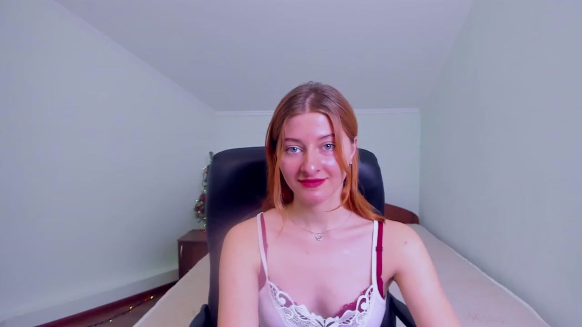 Gallery image thumbnail from Terri_Hims's myfreecams stream on, 12/21/2022, 13:54 image 11 of 20