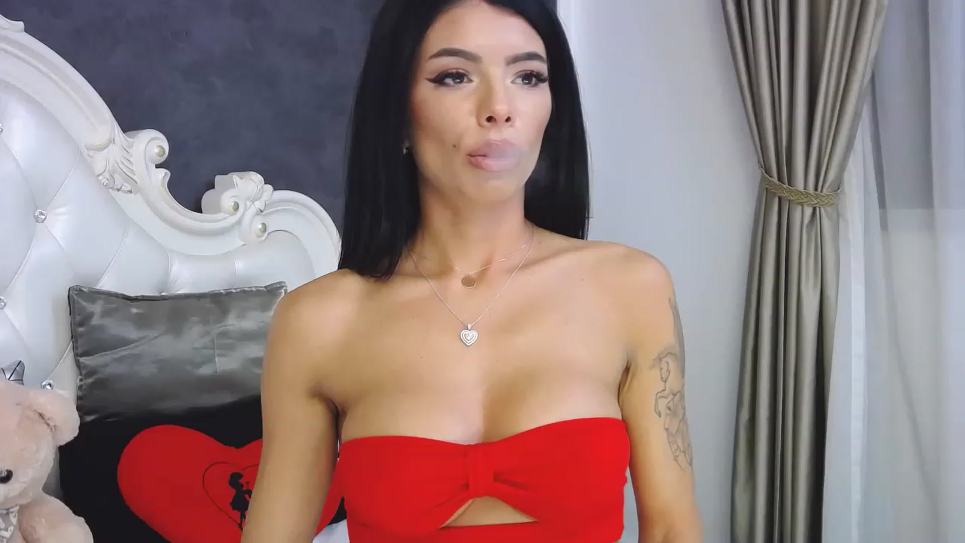 Gallery image thumbnail from Tesa000's myfreecams stream on, 11/19/2022, 13:14 image 5 of 20