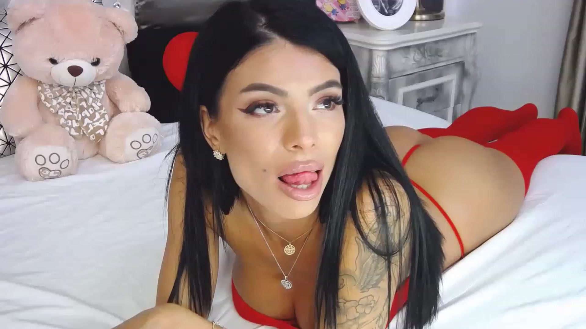 Gallery image thumbnail from Tesa000's myfreecams stream on, 11/19/2022, 13:14 image 20 of 20