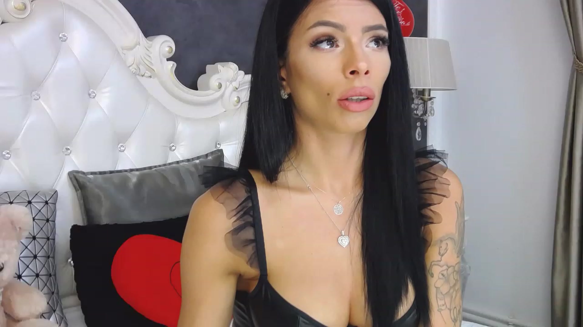 Gallery image thumbnail from Tesa000's myfreecams stream on, 12/03/2022, 13:17 image 8 of 20
