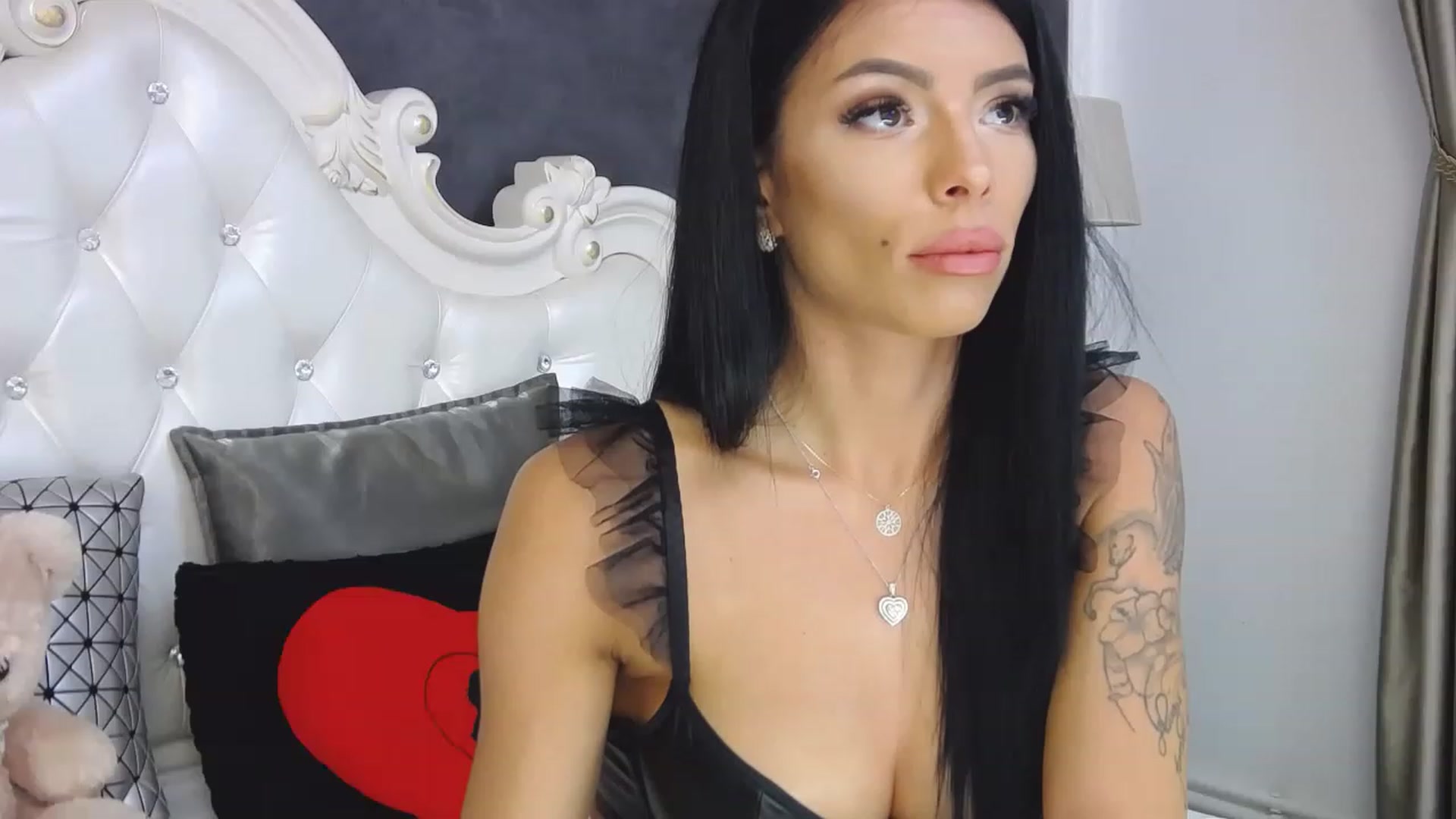 Gallery image thumbnail from Tesa000's myfreecams stream on, 12/03/2022, 13:17 image 7 of 20