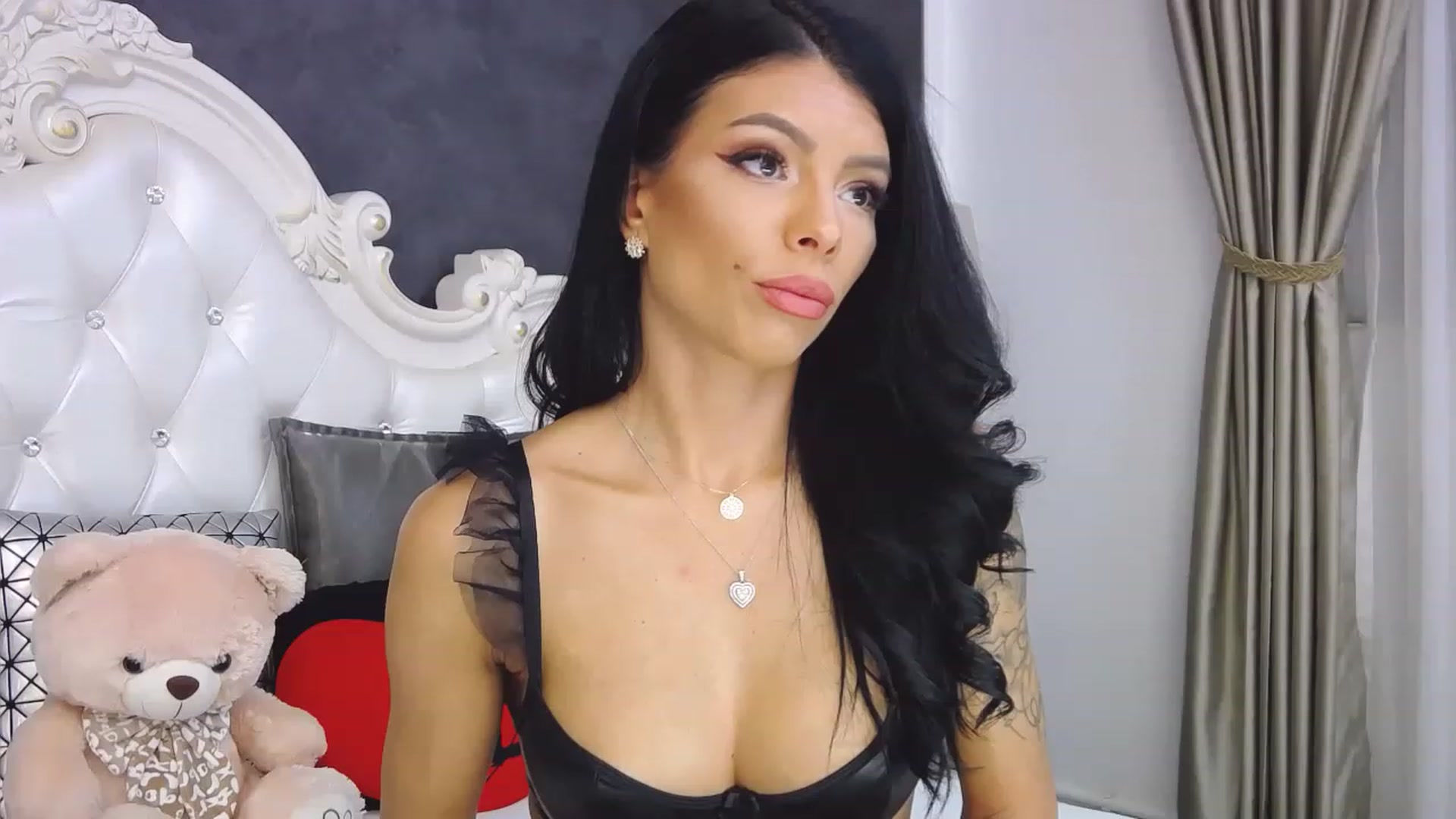 Gallery image thumbnail from Tesa000's myfreecams stream on, 12/07/2022, 11:43 image 6 of 20