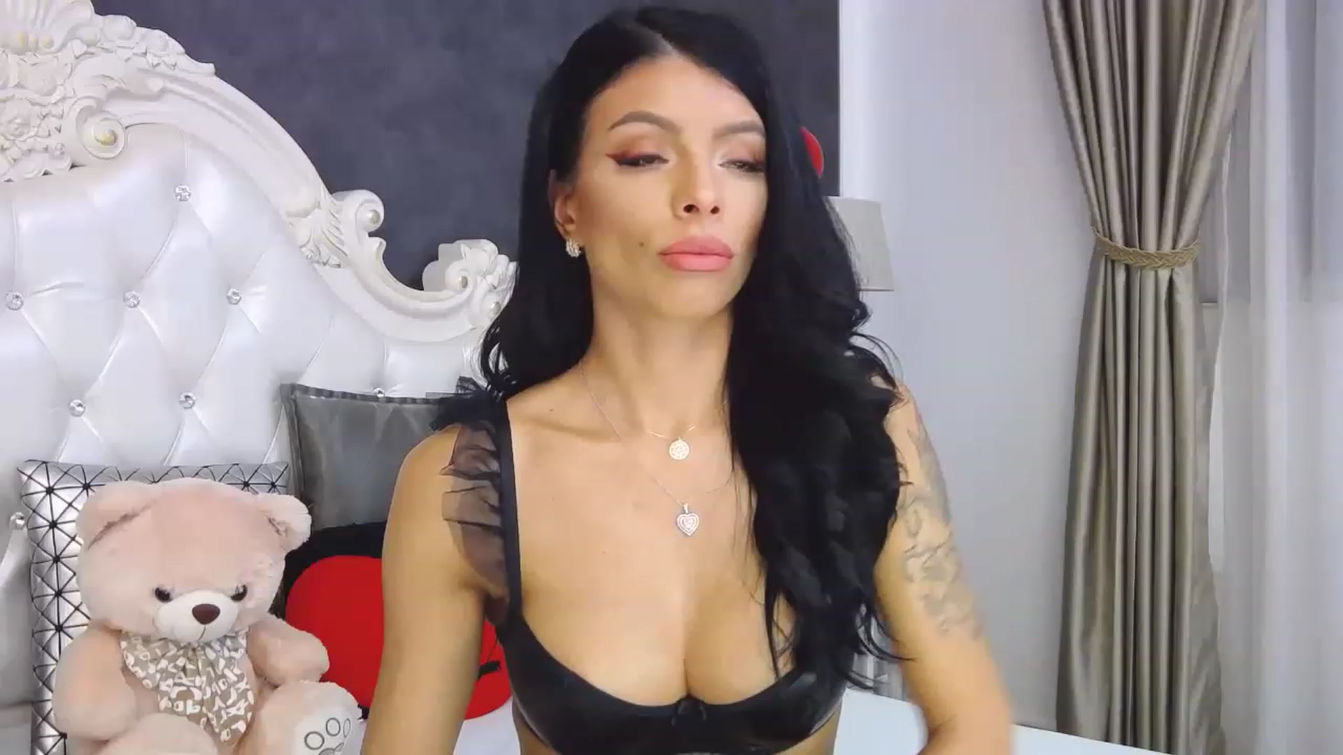 Gallery image thumbnail from Tesa000's myfreecams stream on, 12/07/2022, 11:43 image 10 of 20