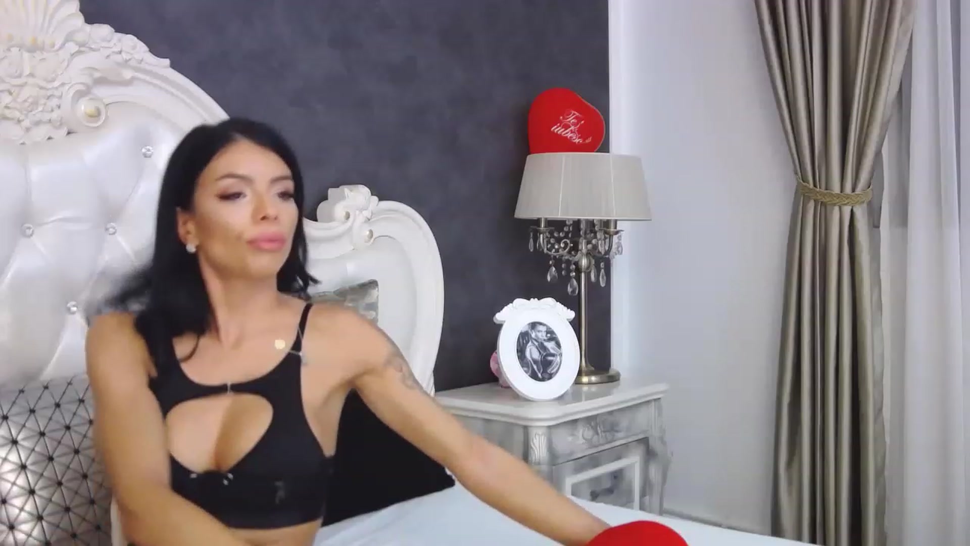Gallery image thumbnail from Tesa000's myfreecams stream on, 12/08/2022, 13:32 image 14 of 20