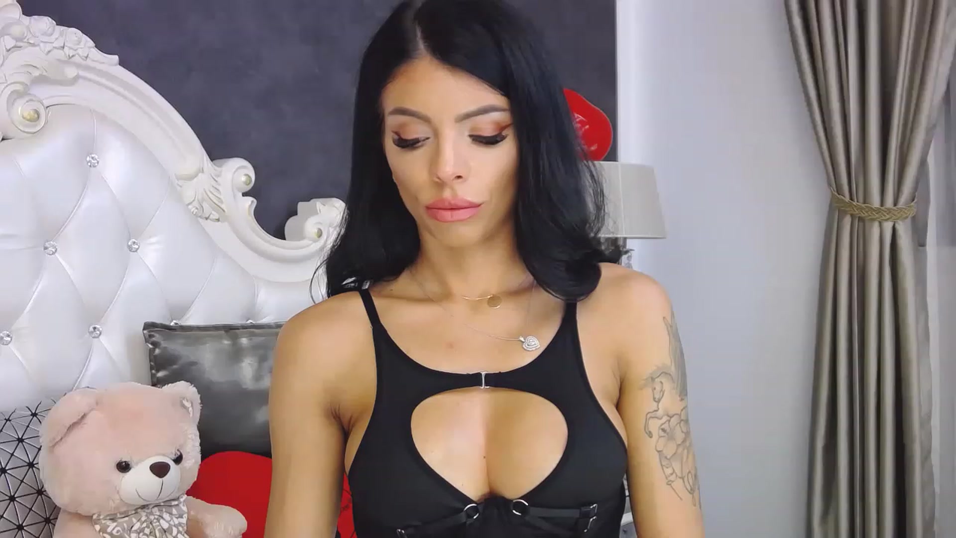 Gallery image thumbnail from Tesa000's myfreecams stream on, 12/08/2022, 13:32 image 12 of 20
