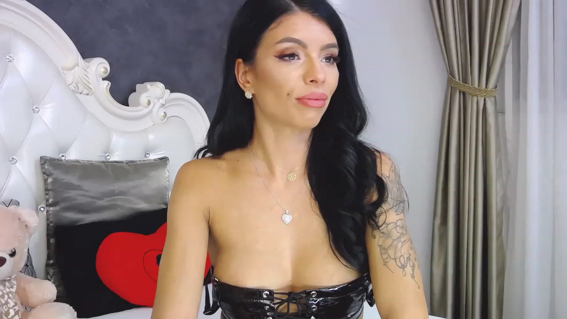 Gallery image thumbnail from Tesa000's myfreecams stream on, 12/09/2022, 13:46 image 1 of 20