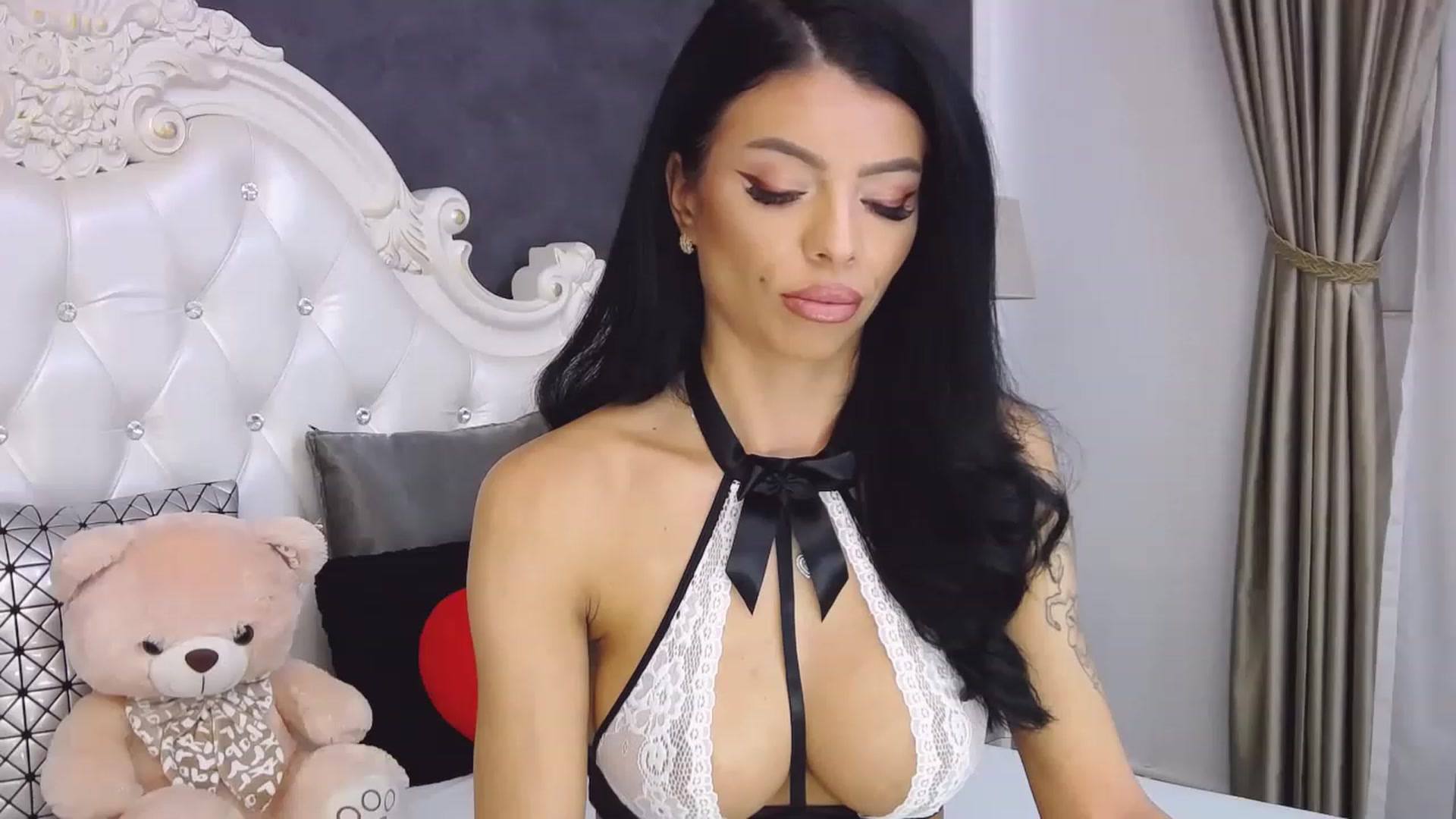 Gallery image thumbnail from Tesa000's myfreecams stream on, 12/16/2022, 08:48 image 7 of 20
