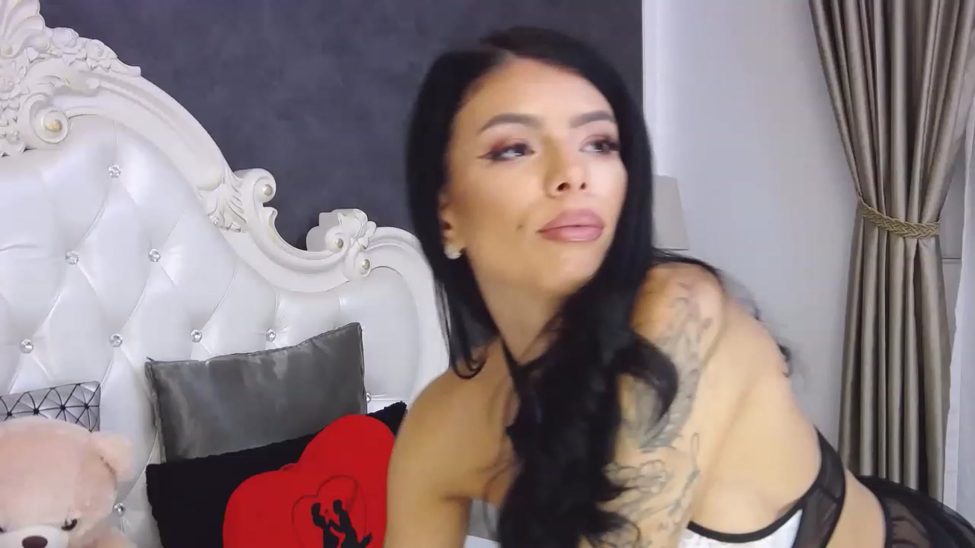 Gallery image thumbnail from Tesa000's myfreecams stream on, 12/16/2022, 13:40 image 18 of 20