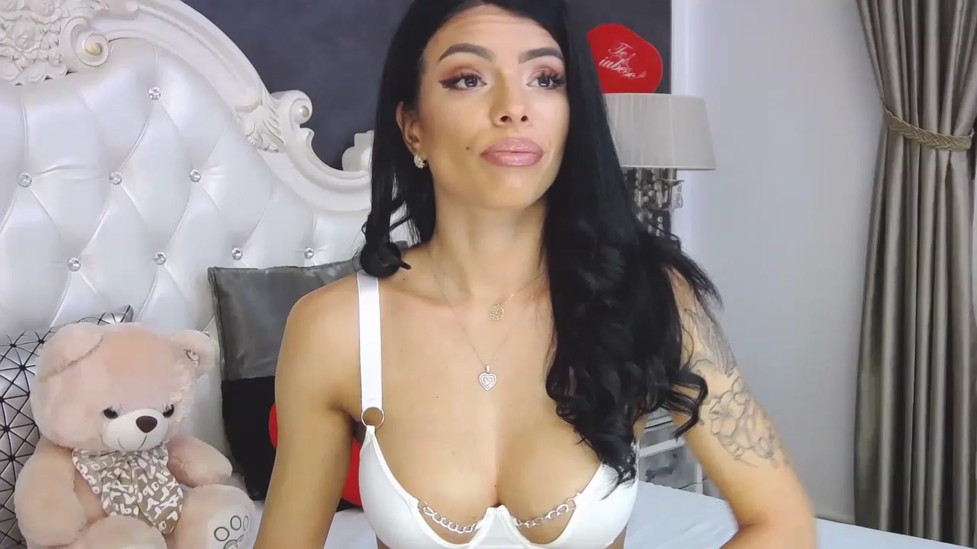 Gallery image thumbnail from Tesa000's myfreecams stream on, 12/17/2022, 12:28 image 18 of 20