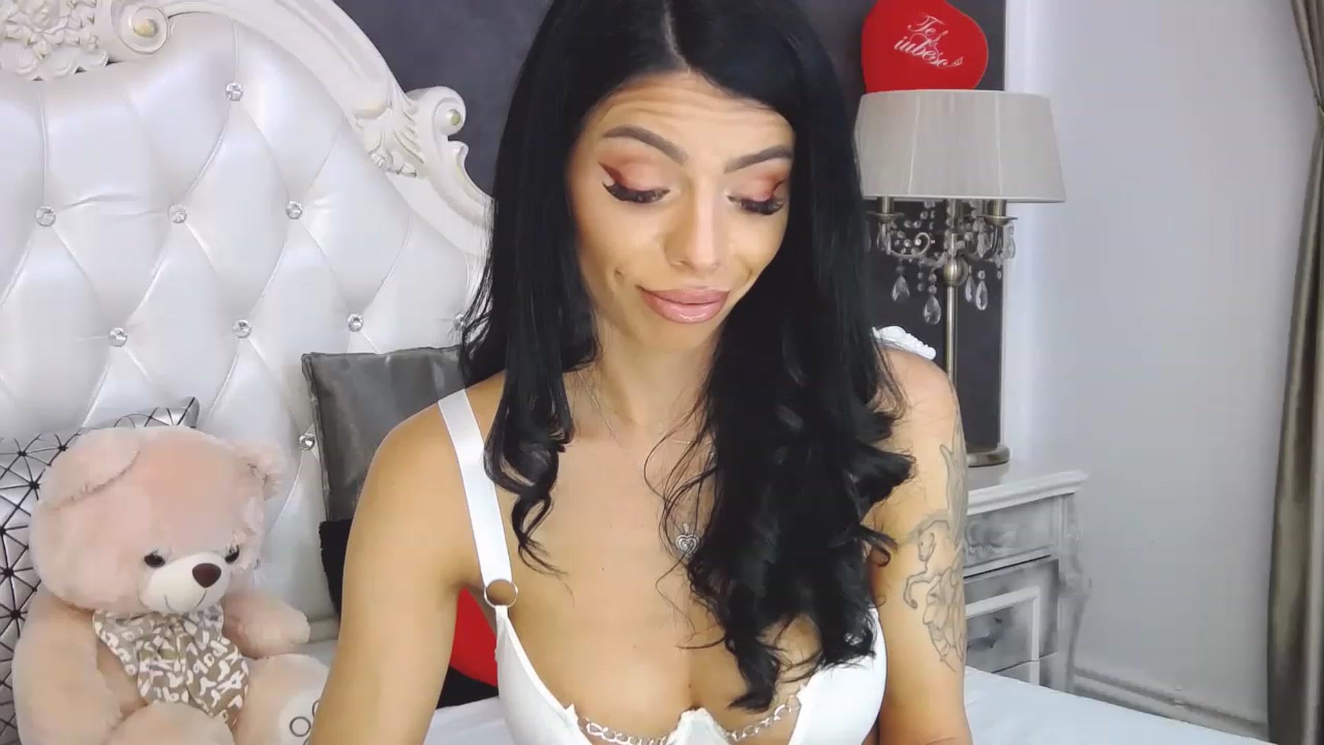 Gallery image thumbnail from Tesa000's myfreecams stream on, 12/17/2022, 13:09 image 19 of 20
