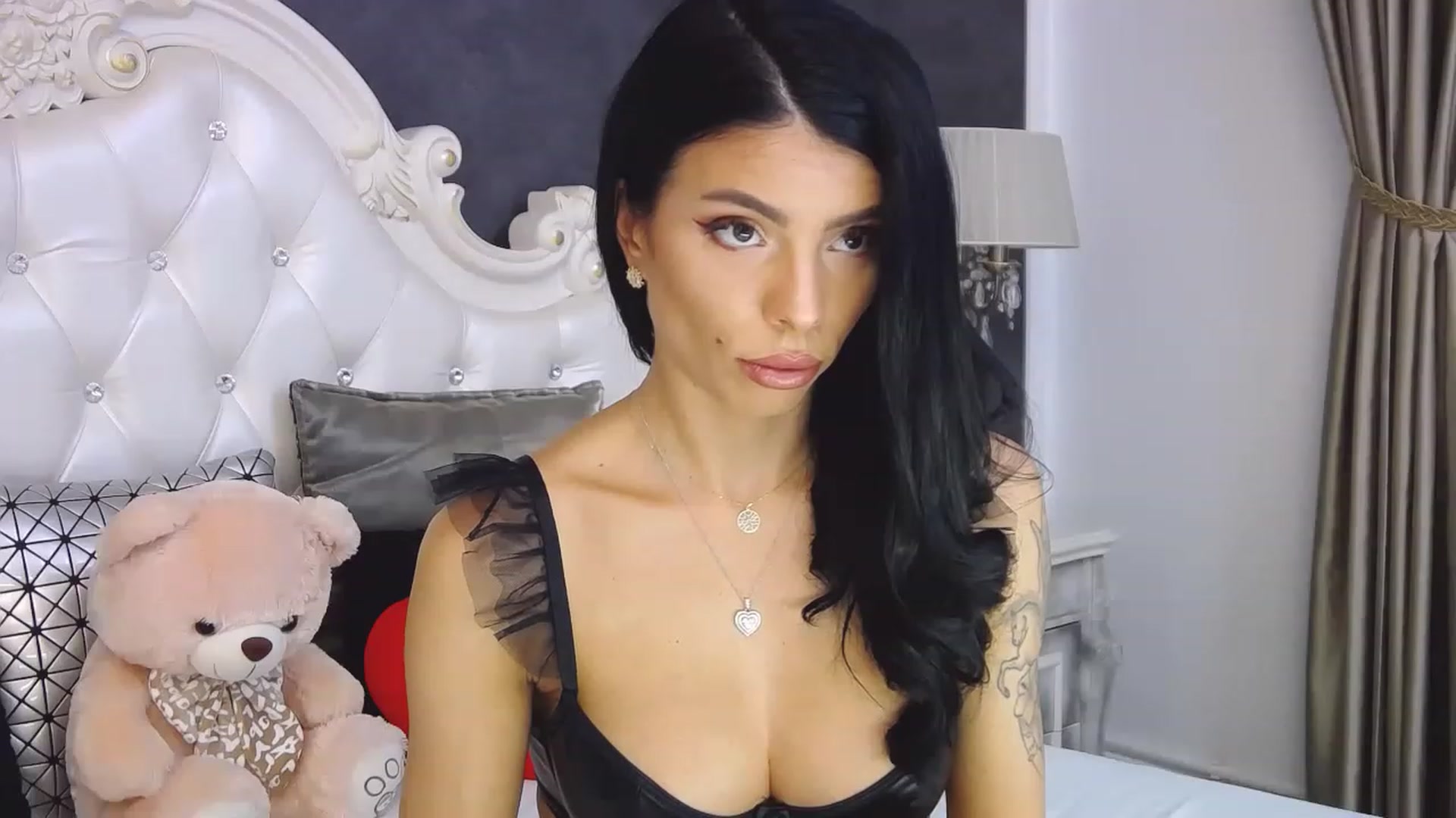 Gallery image thumbnail from Tesa000's myfreecams stream on, 12/29/2022, 13:21 image 18 of 20