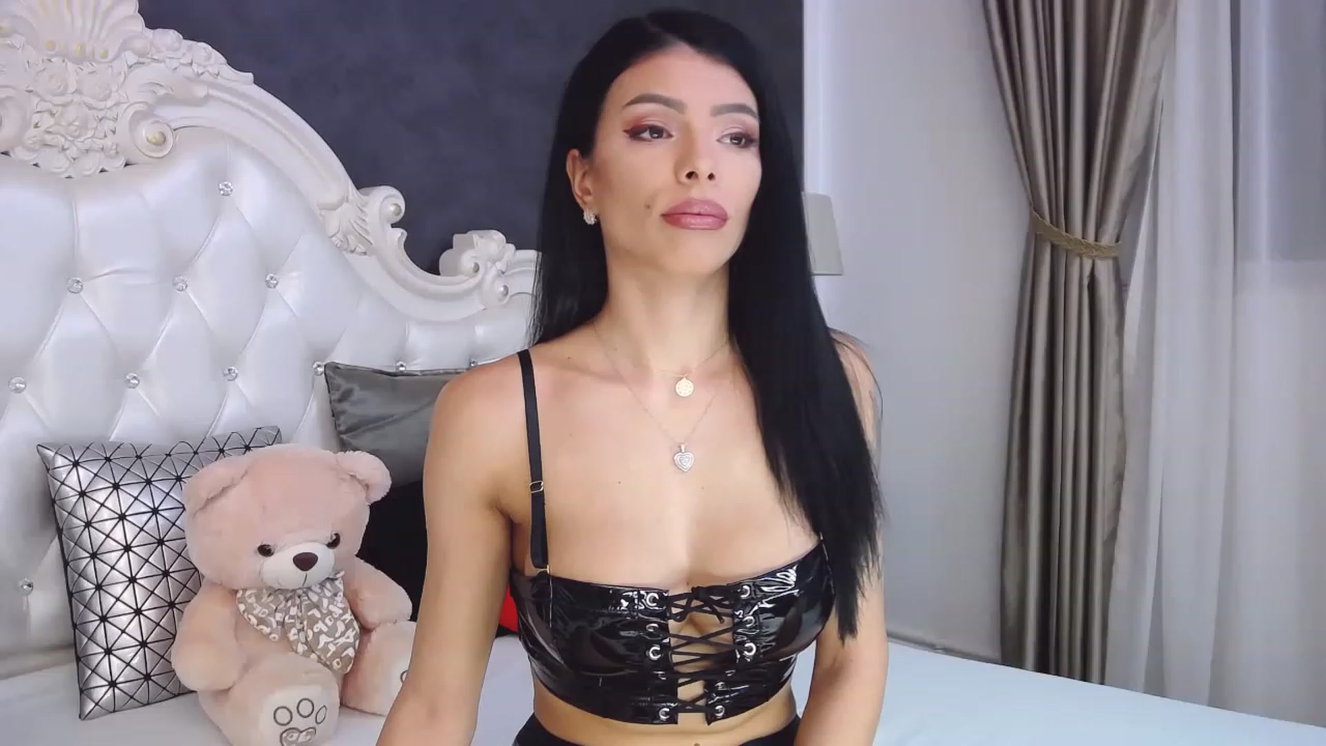 Gallery image thumbnail from Tesa000's myfreecams stream on, 01/02/2023, 08:34 image 18 of 20