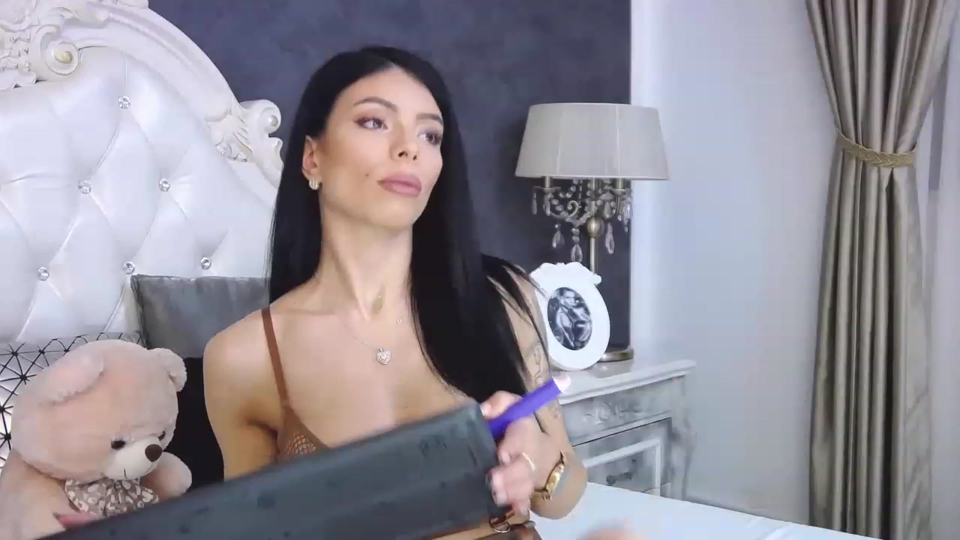 Gallery image thumbnail from Tesa000's myfreecams stream on, 01/03/2023, 13:57 image 7 of 20
