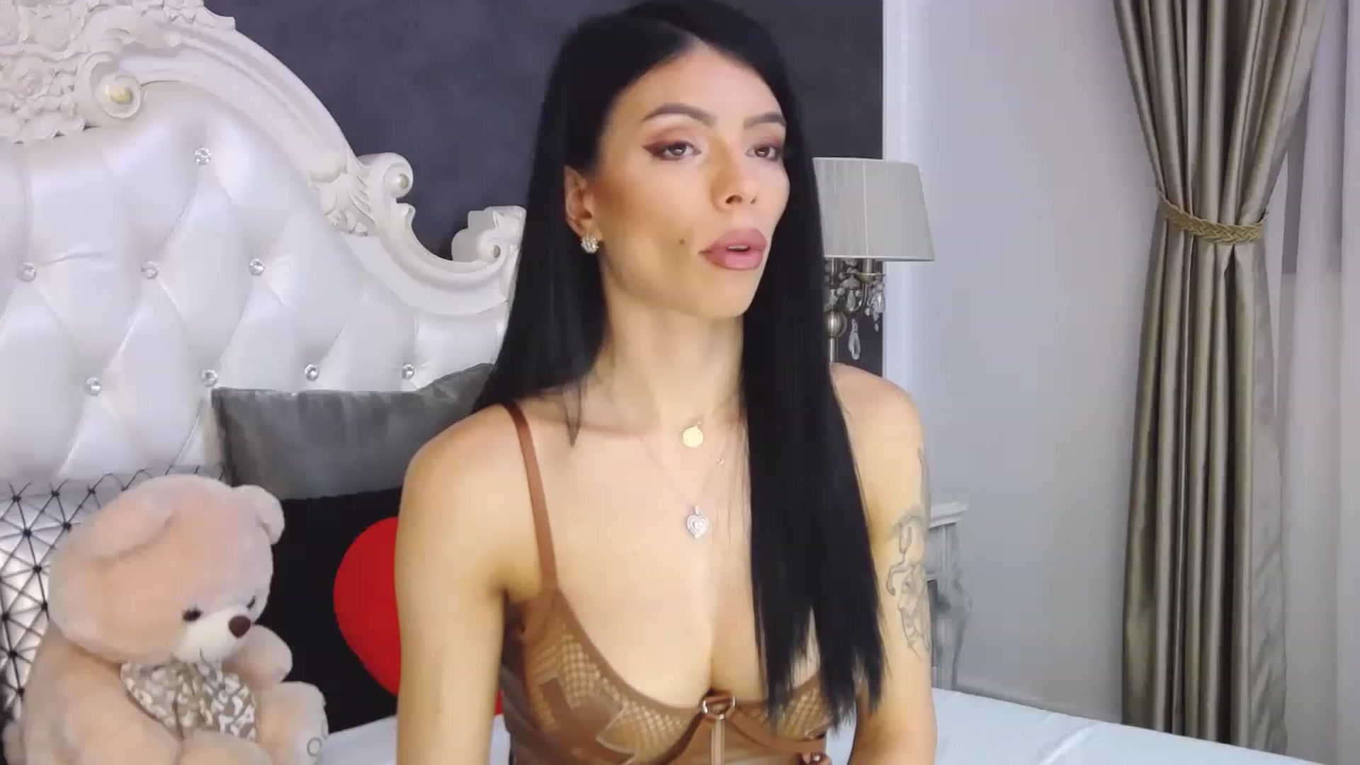 Gallery image thumbnail from Tesa000's myfreecams stream on, 01/03/2023, 14:27 image 7 of 20