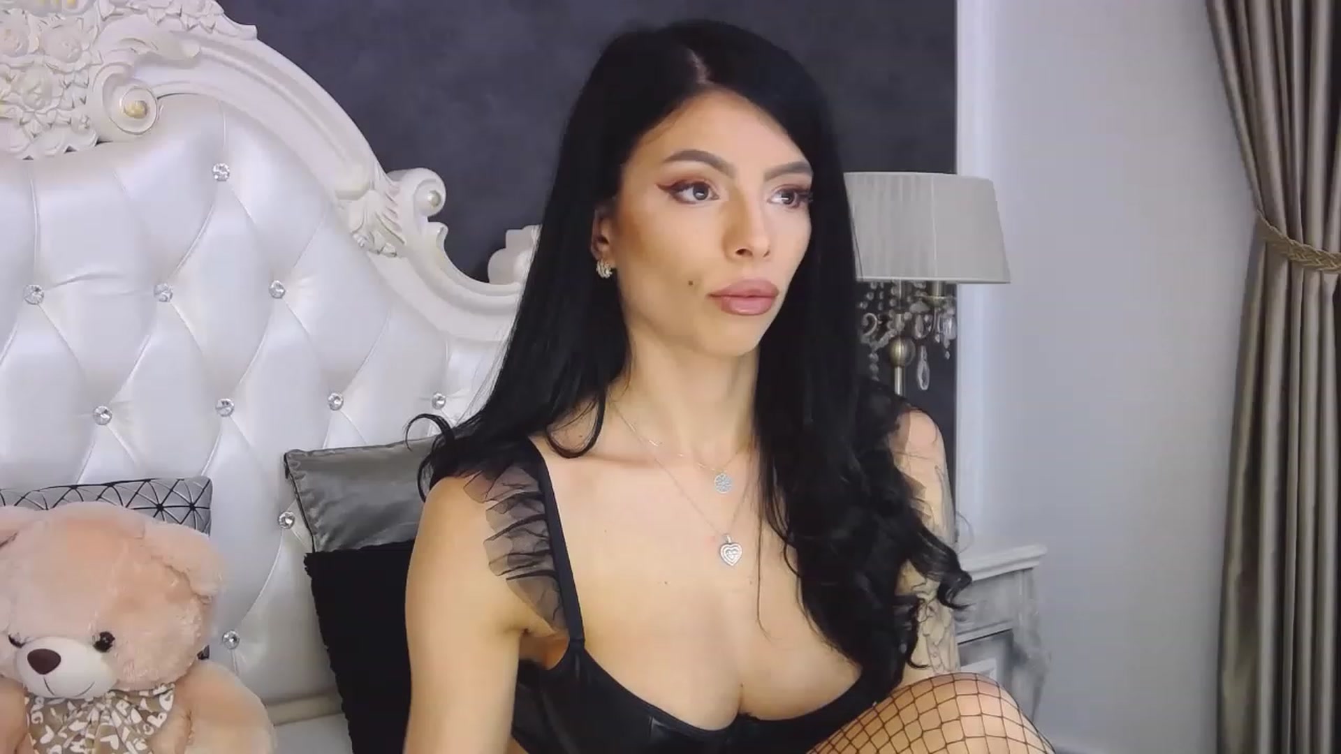Gallery image thumbnail from Tesa000's myfreecams stream on, 01/05/2023, 11:00 image 16 of 20
