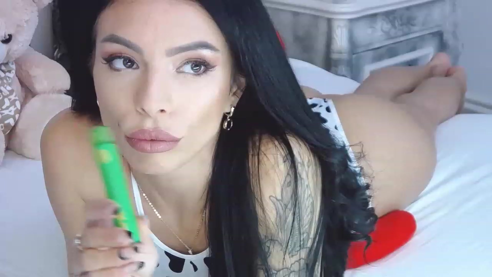 Gallery image thumbnail from Tesa000's myfreecams stream on, 01/06/2023, 09:39 image 16 of 20